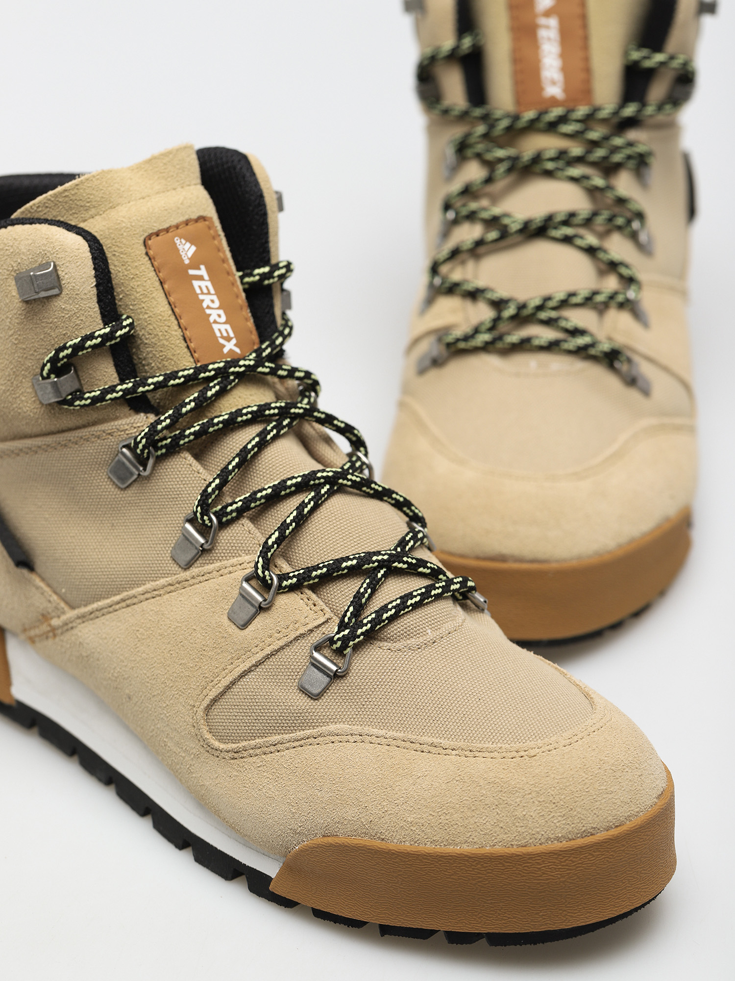 Buty adidas Terrex Snowpitch C Rdy (beiton/wonwhi/mesa)