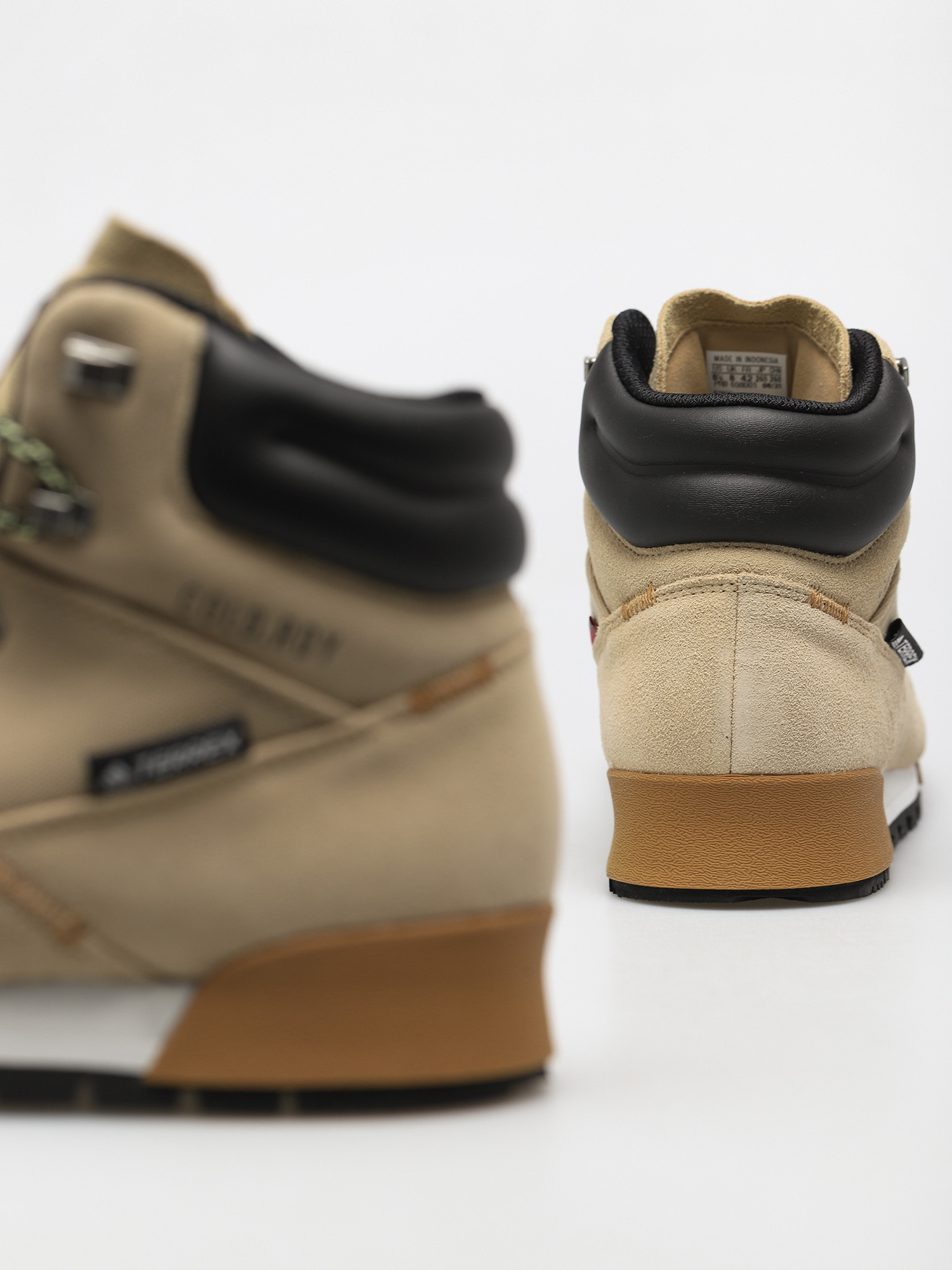 Buty adidas Terrex Snowpitch C Rdy (beiton/wonwhi/mesa)