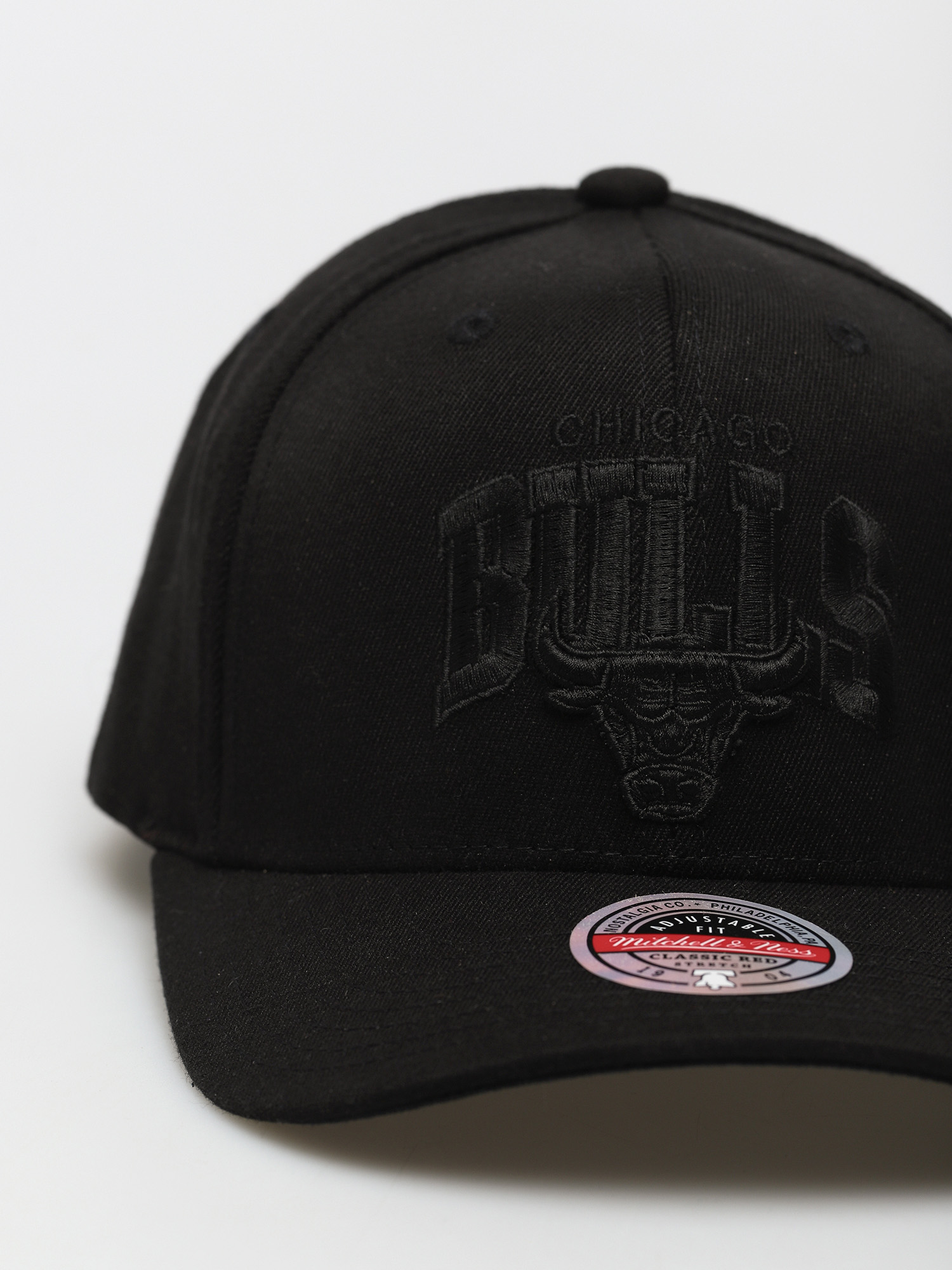Czapka z daszkiem Mitchell & Ness Chicago Bulls (black/black)