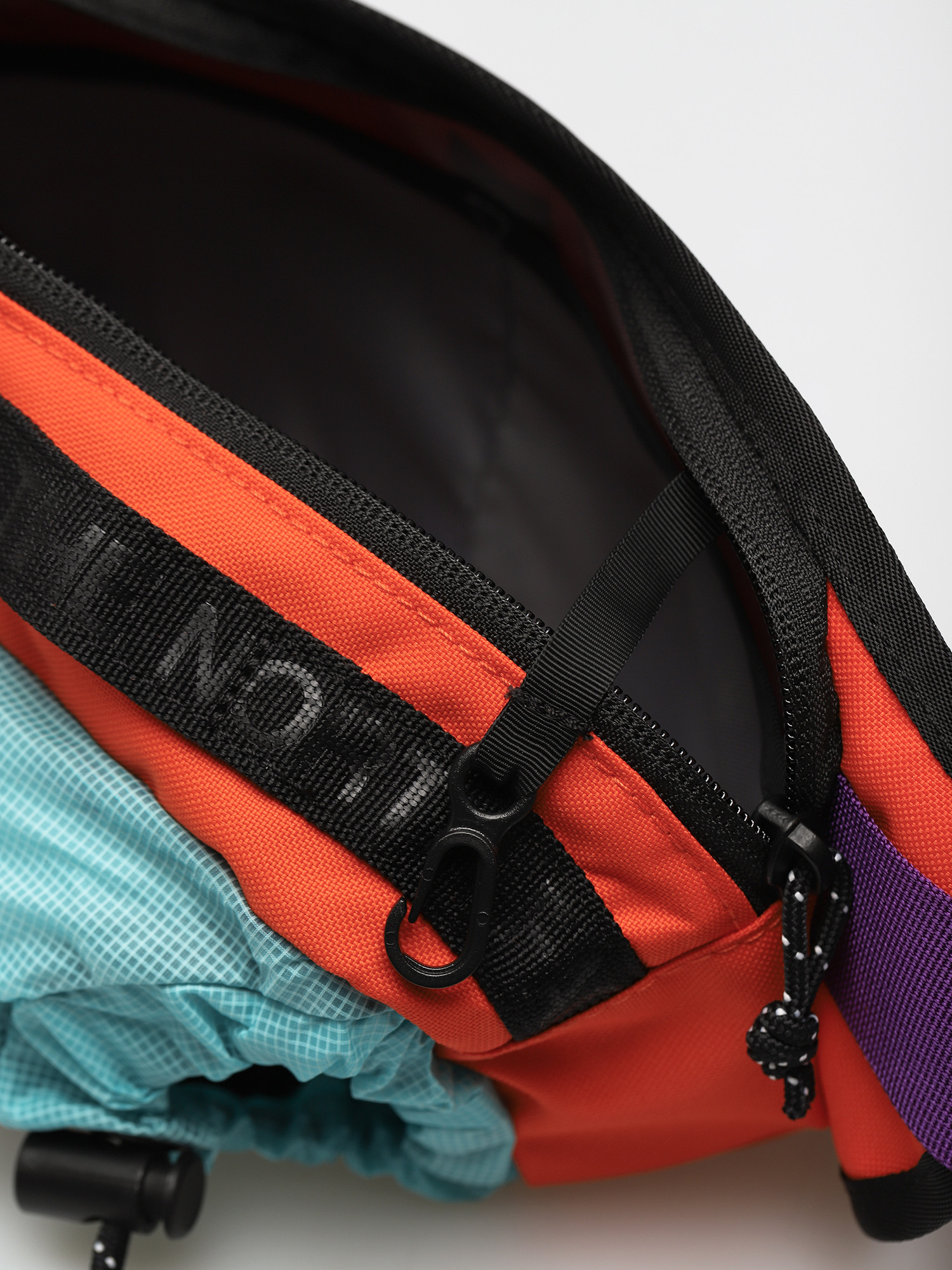 Nerka The North Face Bozer Hip Pack III L (redorng/transantarcticblu)