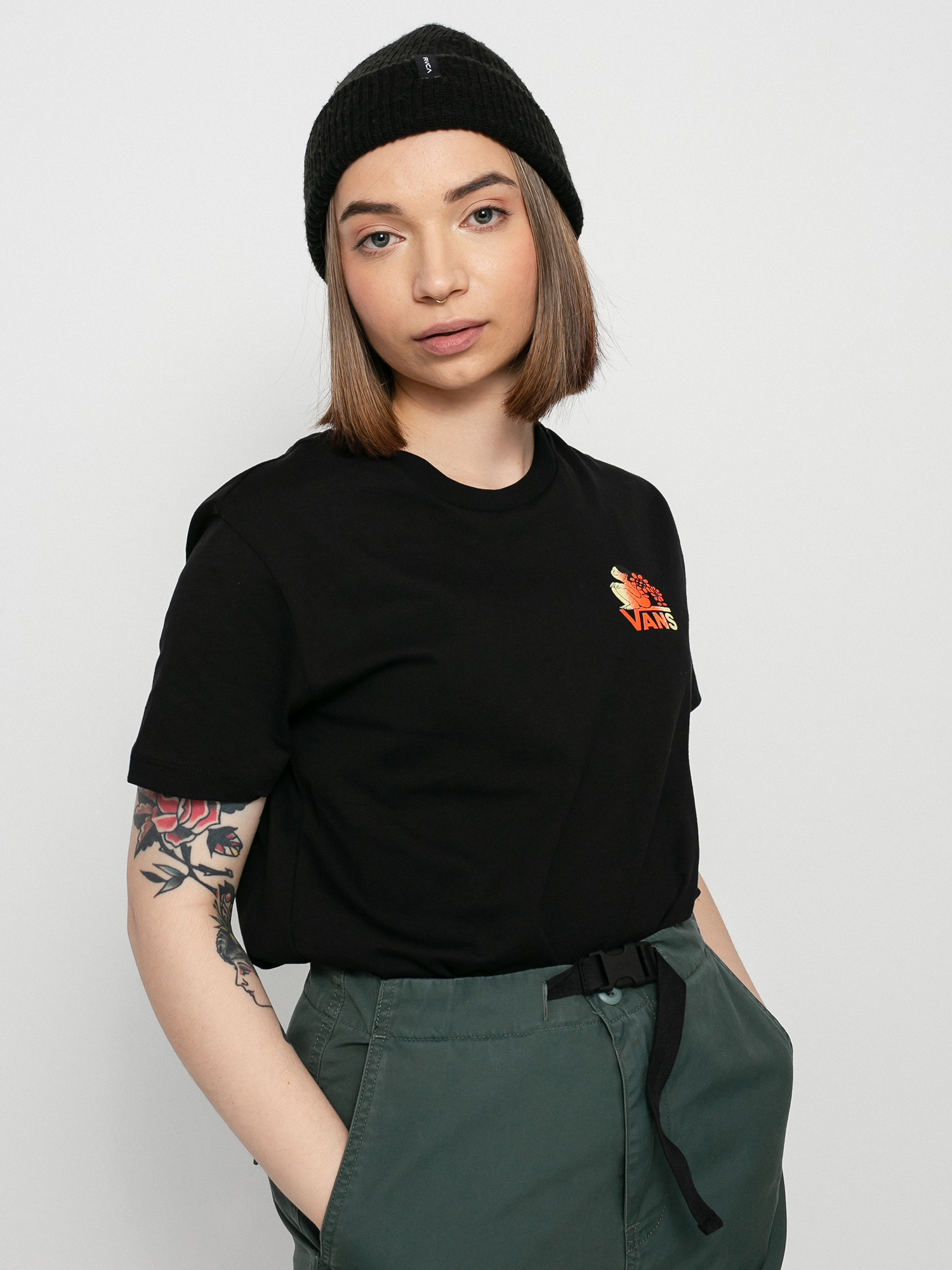 T-shirt Vans Cultivate Care Bf Wmn (black)