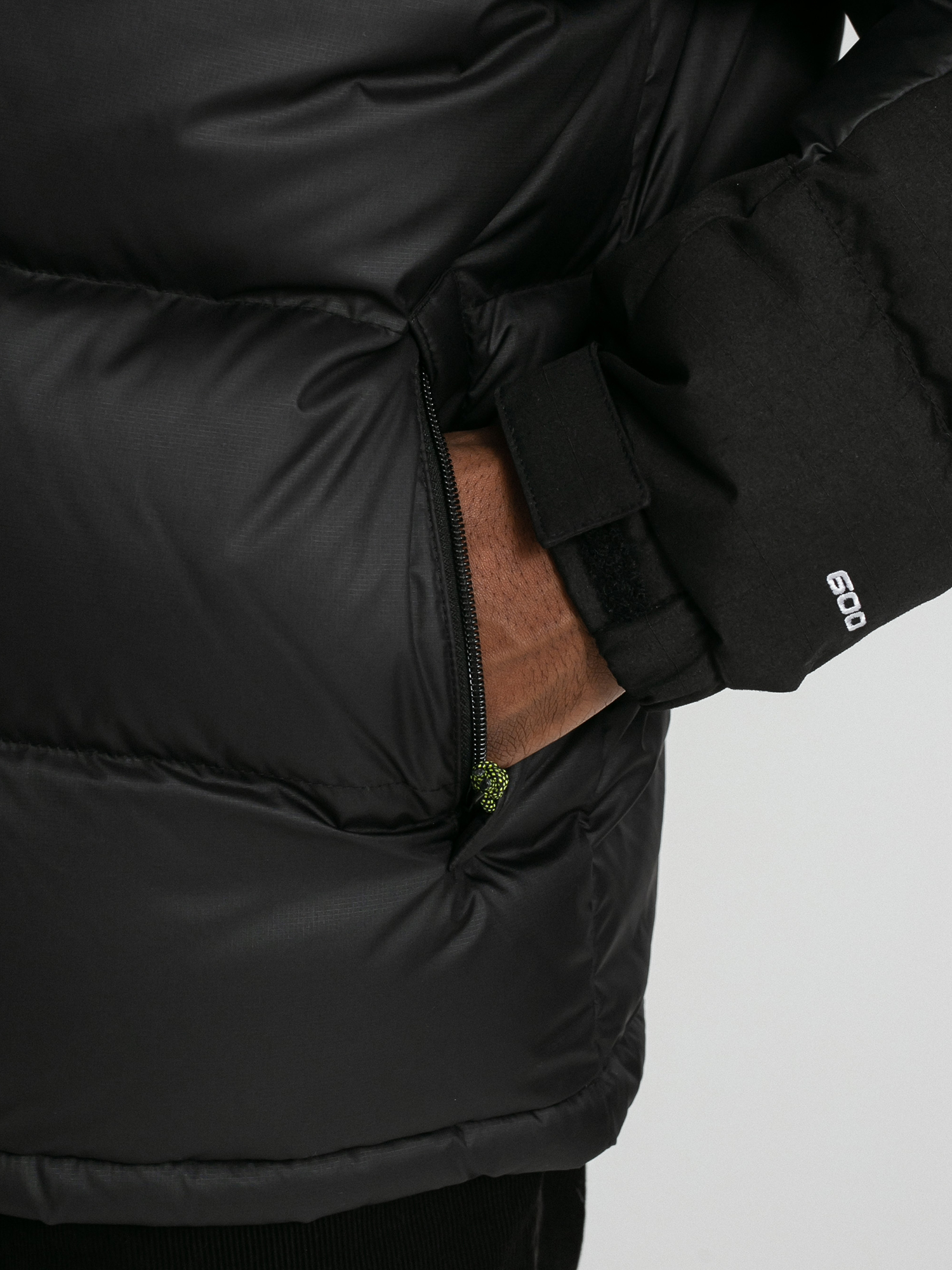 Kurtka The North Face Black Box Hmlyn Parka (tnf black/tnf red)