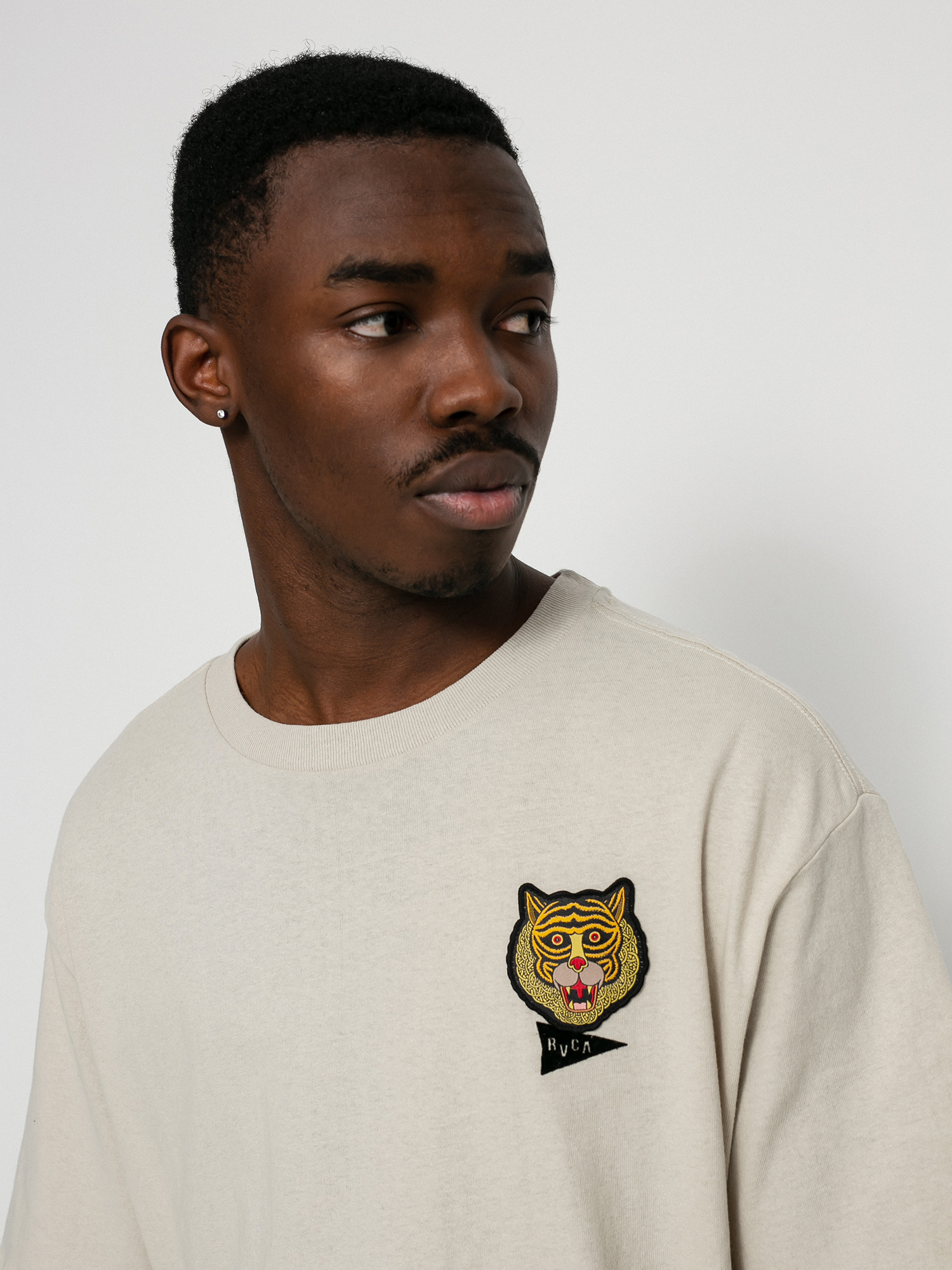 T-shirt RVCA Leines Patches (bone)