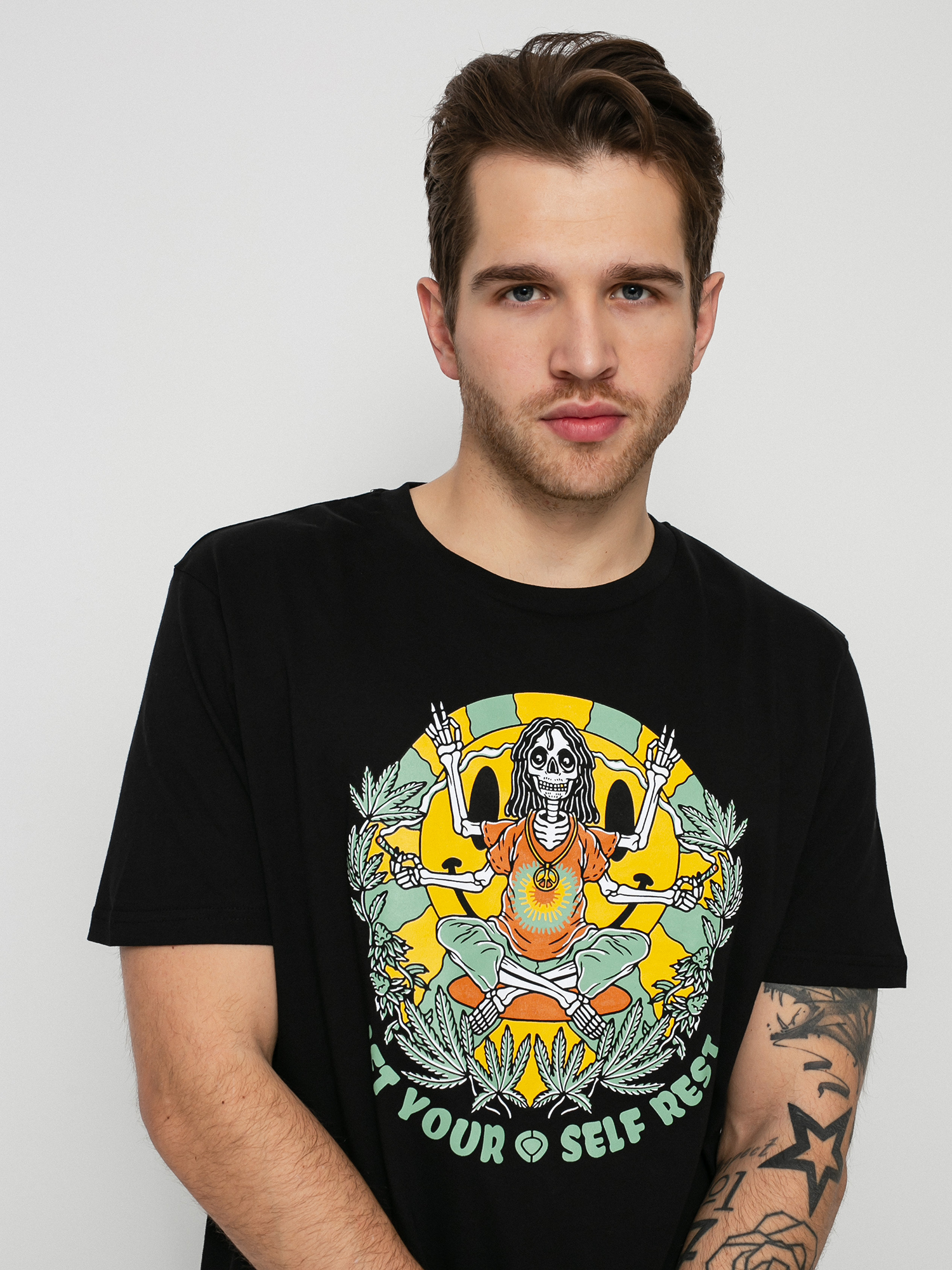 T-shirt Circa Let Yourself Rest (black)