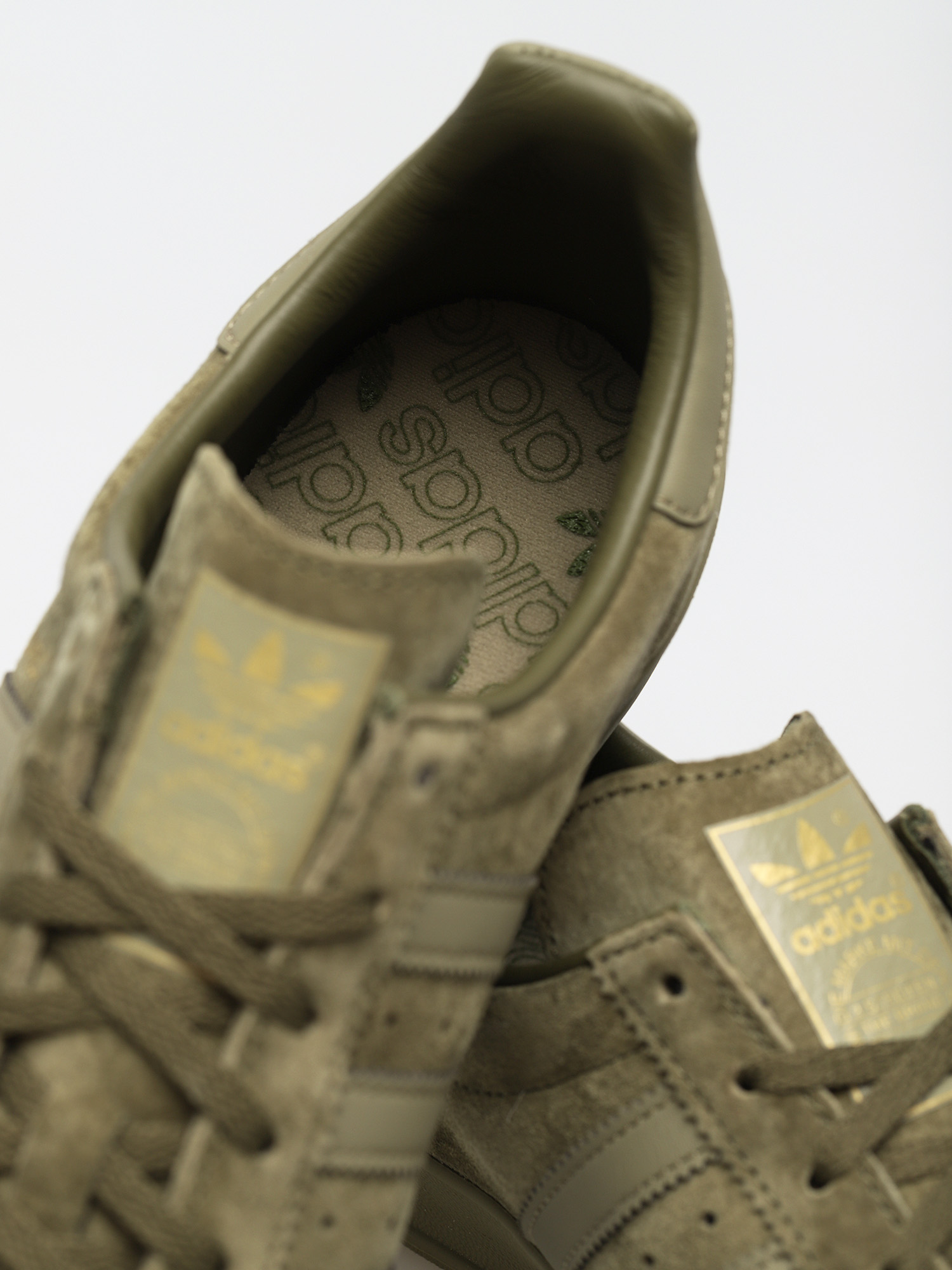 Buty adidas Originals Broomfield (focoli/orbgrn/goldmt)