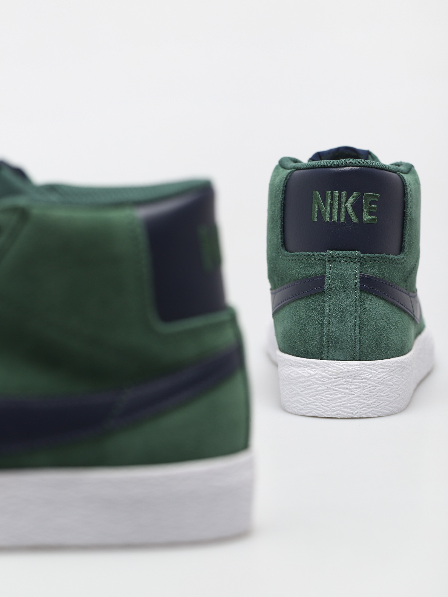 Buty Nike SB Zoom Blazer Mid (noble green/midnight navy noble green)
