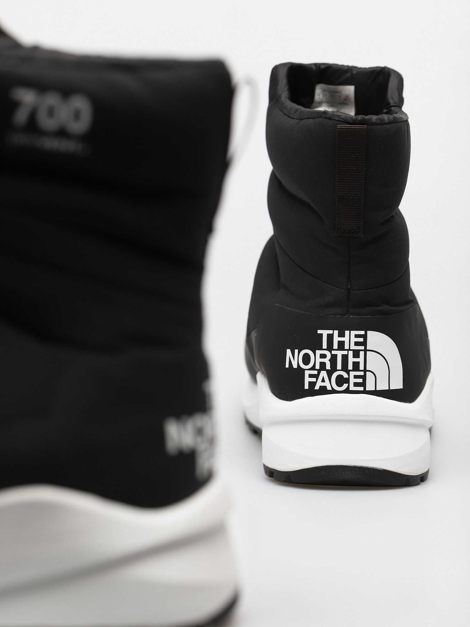 Buty The North Face Nuptse II Bootie WP 700 (tnf black/tnf white)