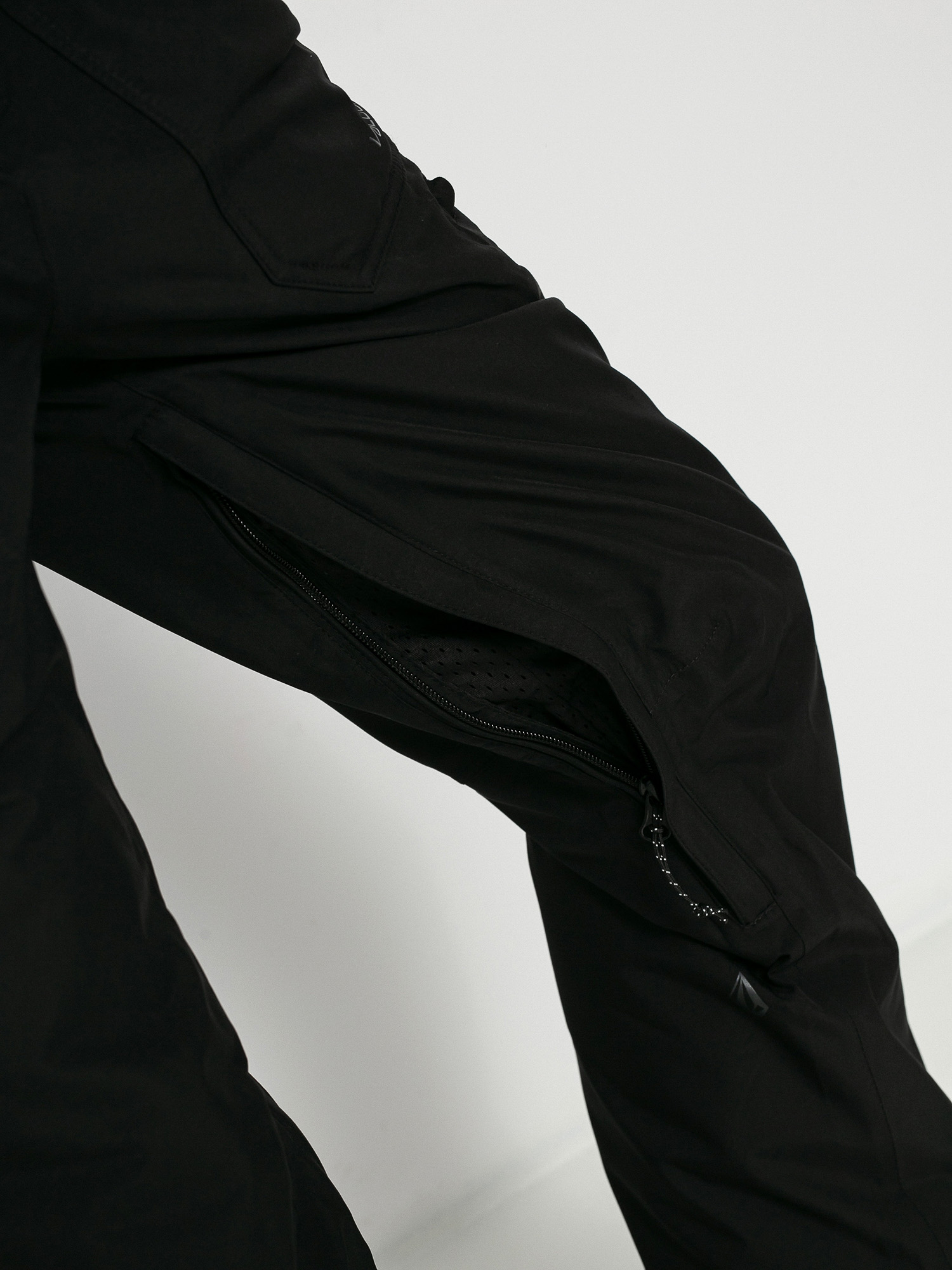 Damskie Spodnie snowboardowe Volcom Knox Ins Gore Tex (black)