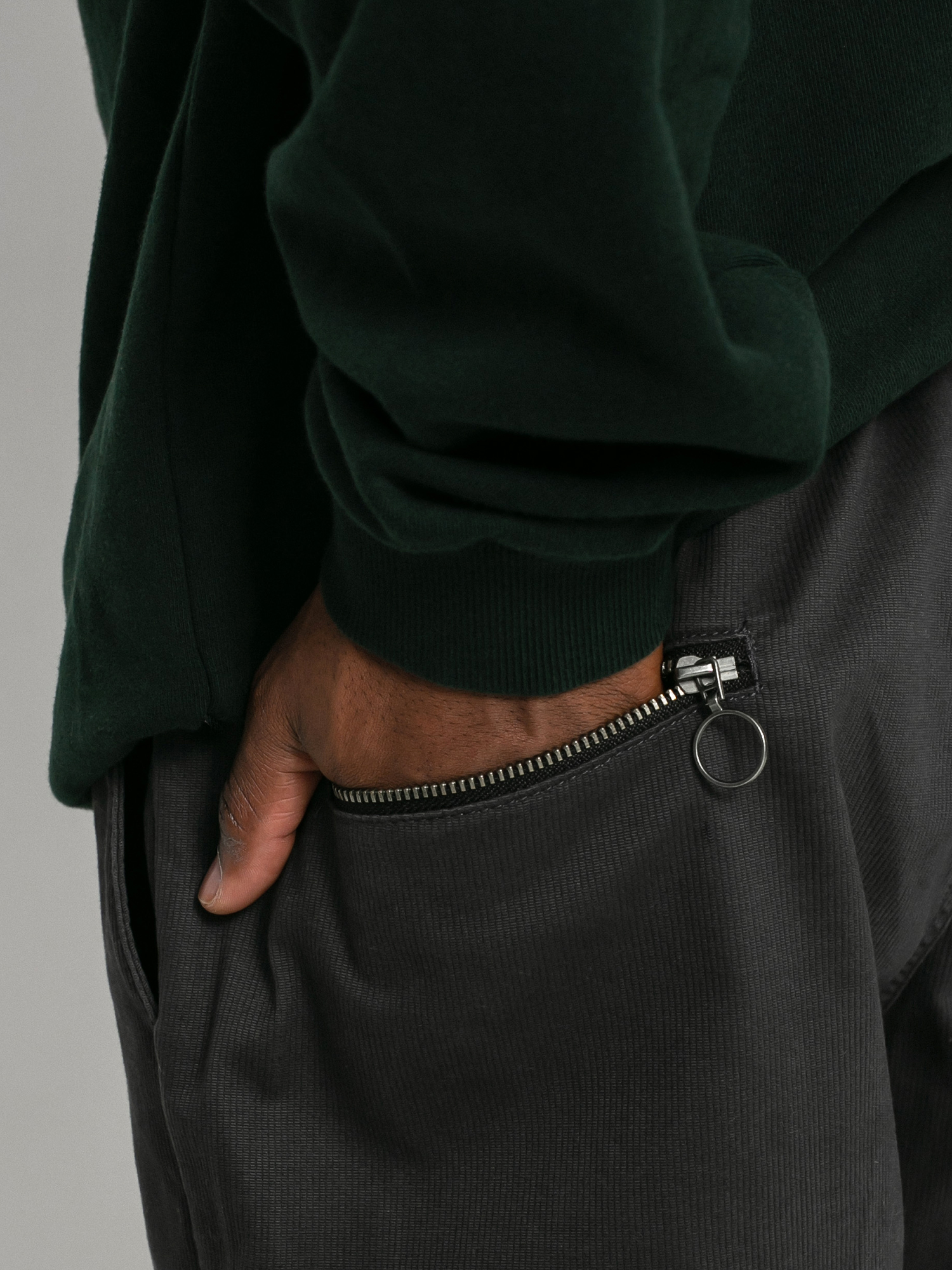 Spodnie Former Prayer Pant (pepper)