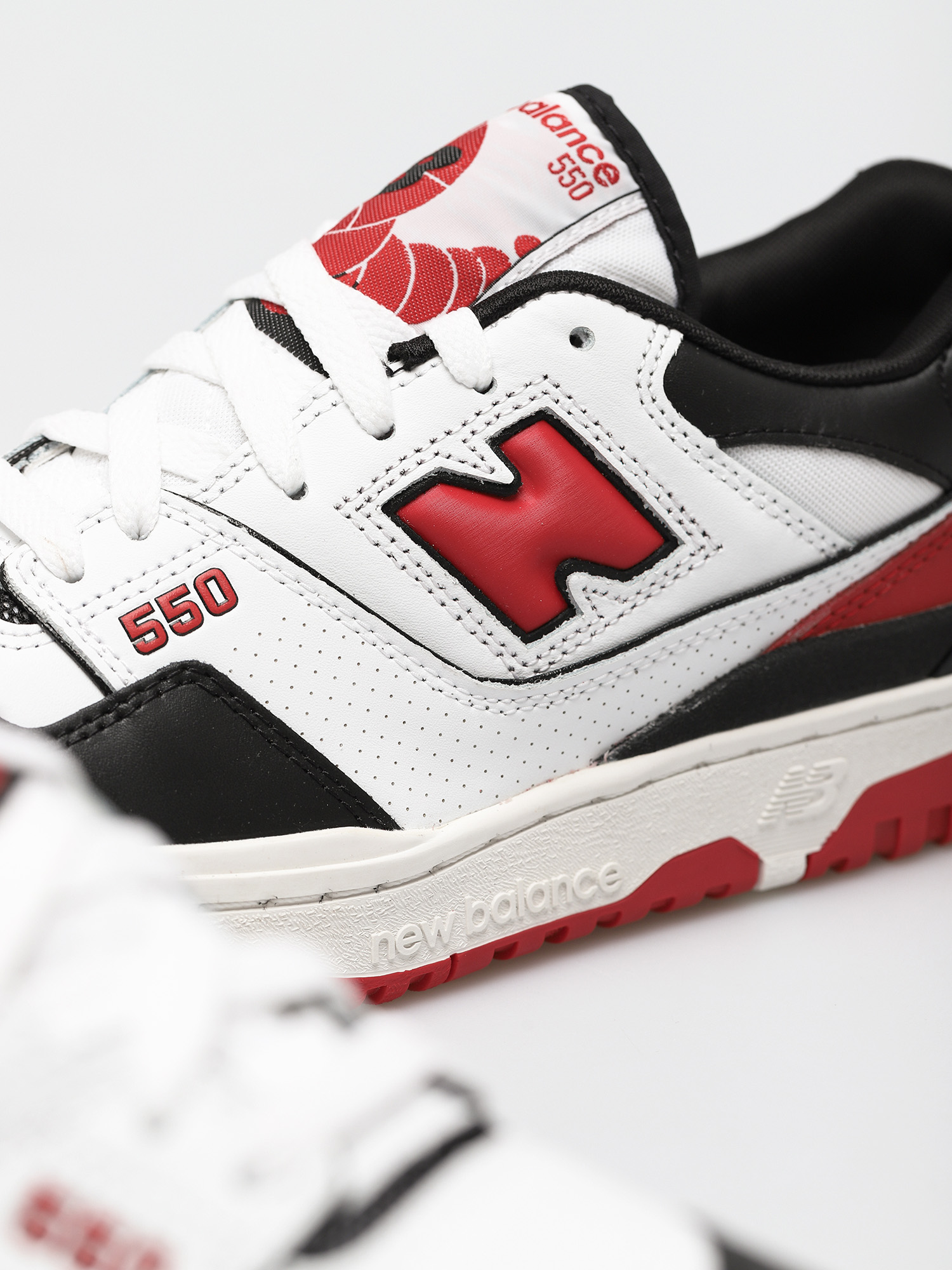 Buty New Balance 550 (white/red)