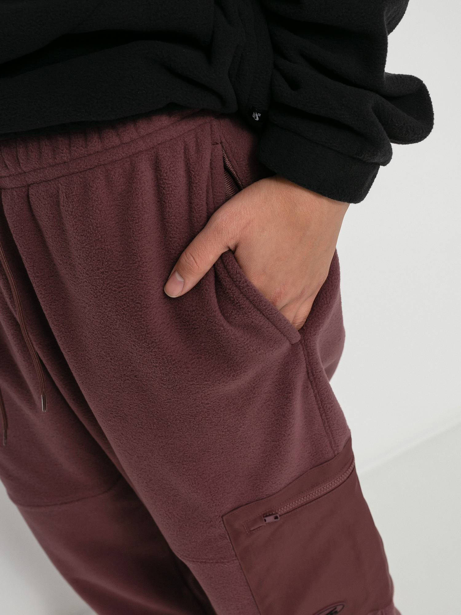 Spodnie Nike SB TF Winterized (dark wine/khaki/dark wine)