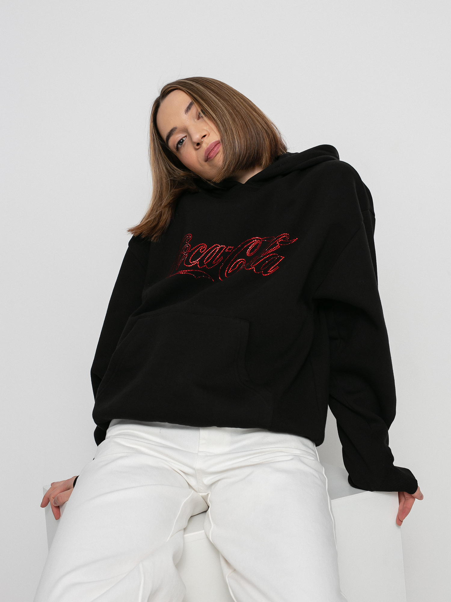 Bluza z kapturem Local Heroes X Coca Cola Rhinestones HD Wmn (black)