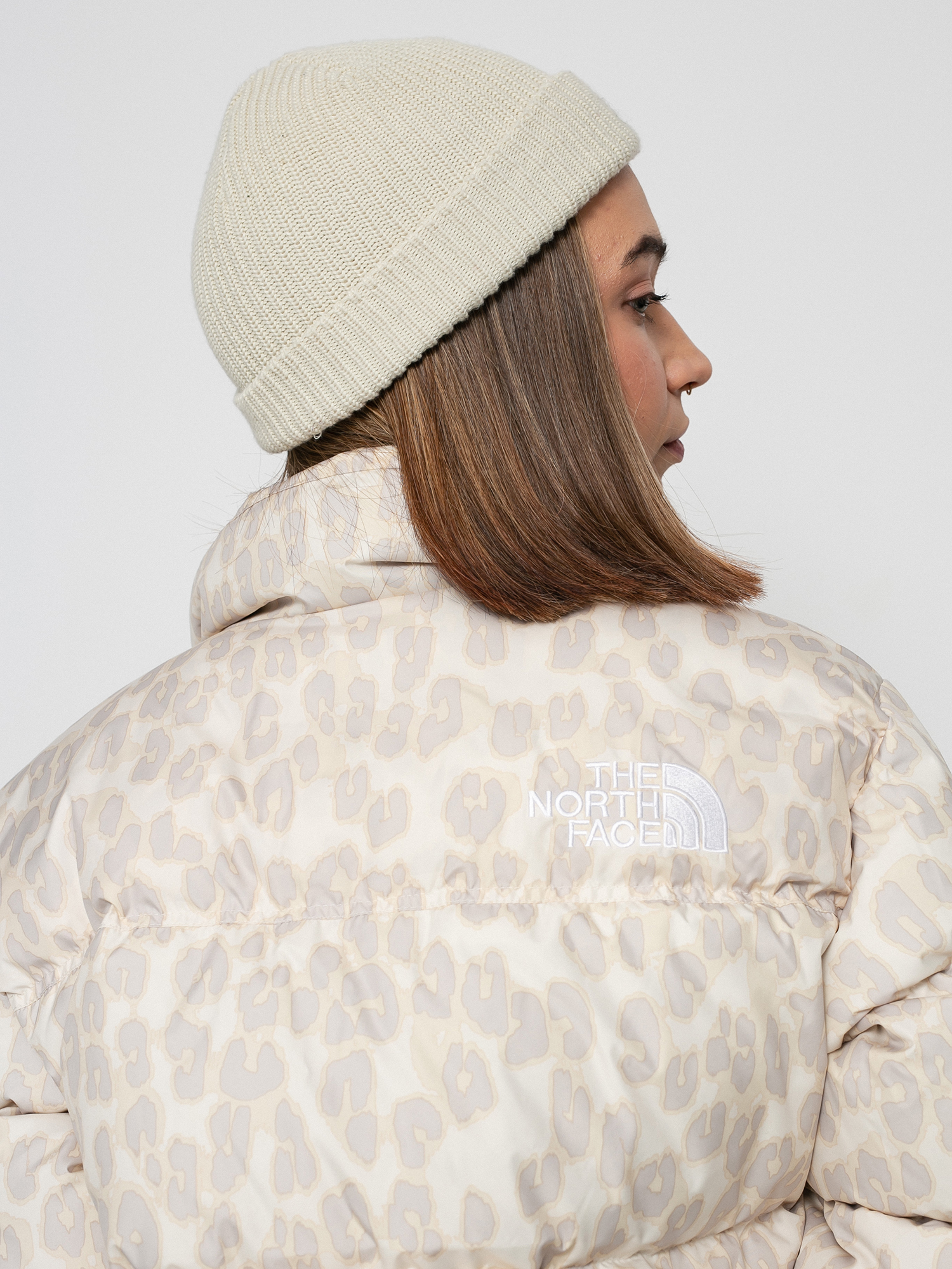 Kurtka The North Face Printed Nuptse Short Wmn (silver grey leopard print)