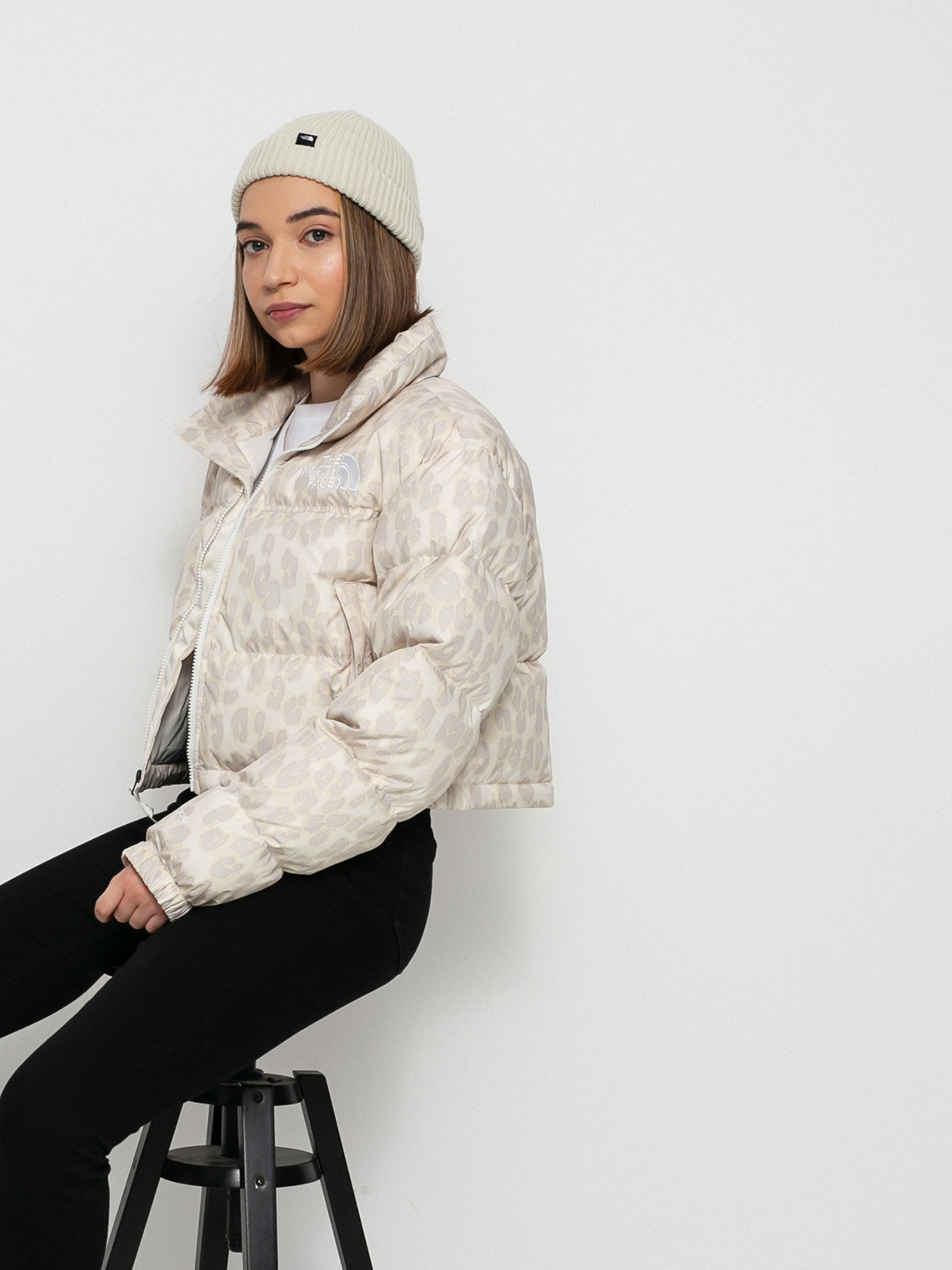 Kurtka The North Face Printed Nuptse Short Wmn (silver grey leopard print)