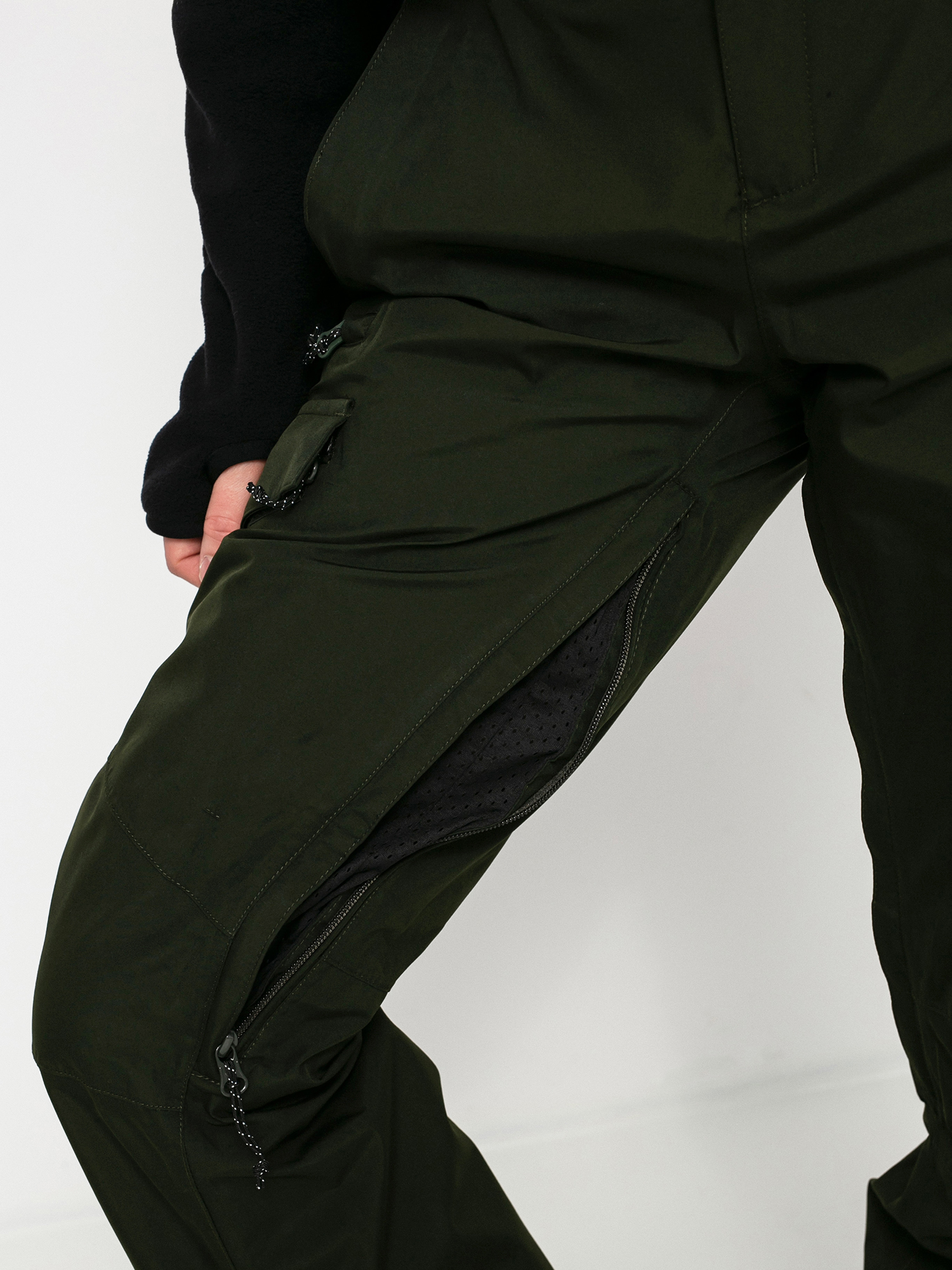 Damskie Spodnie snowboardowe Volcom Aston Gore Tex (black green)