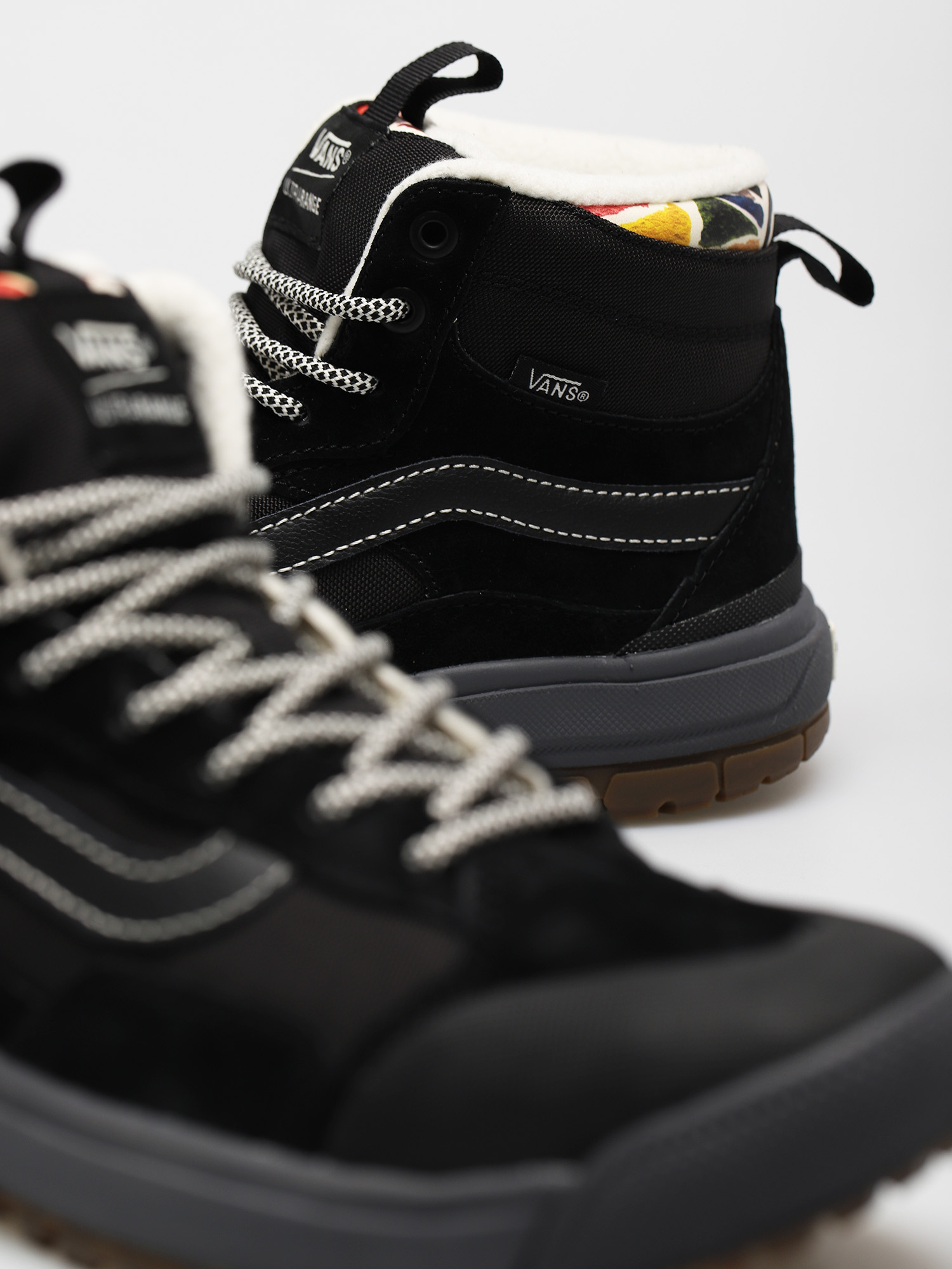 Buty Vans X Hanna Scott Ultrarange Exo Hi MTE 1 (multi/black)