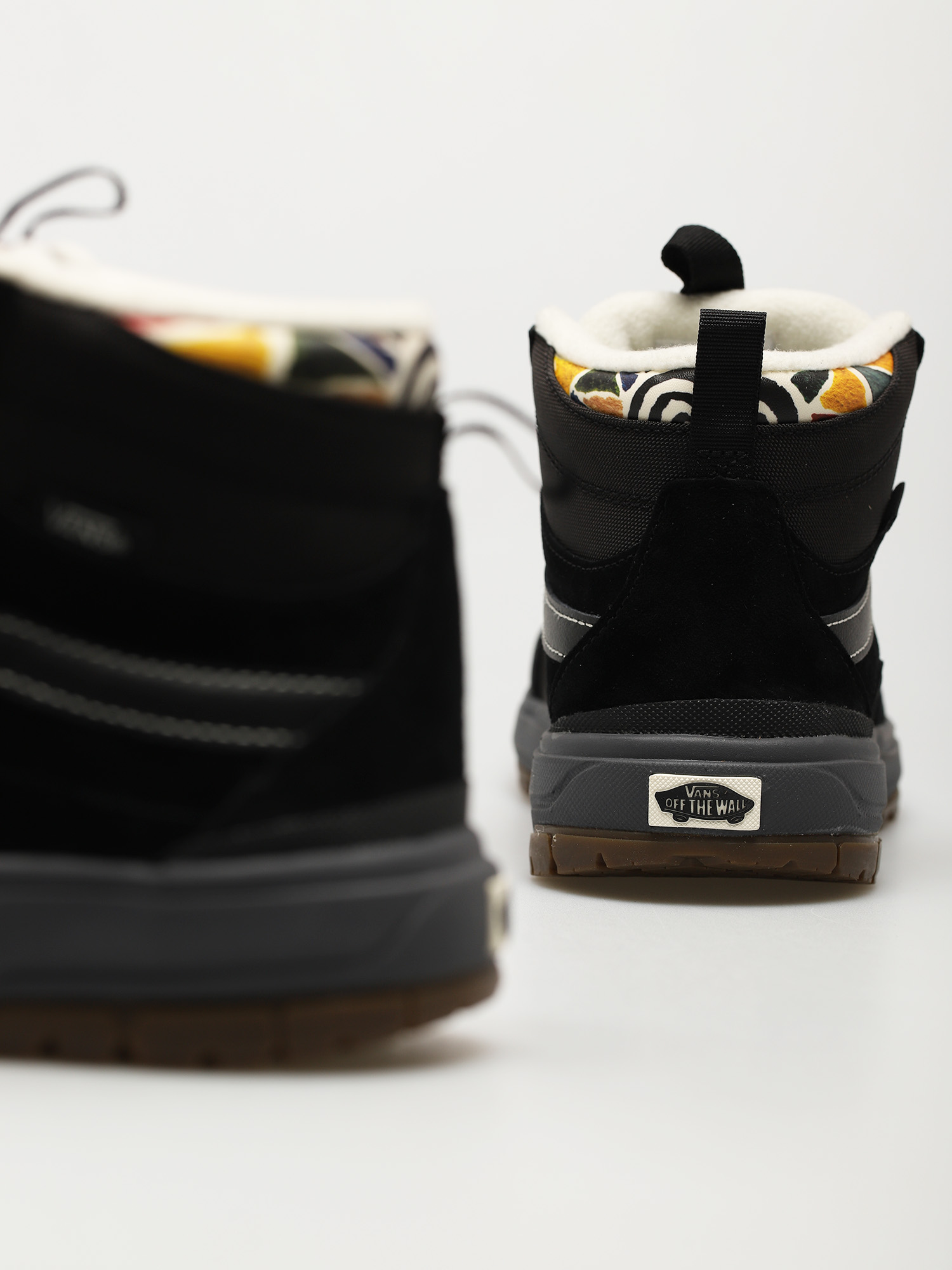 Buty Vans X Hanna Scott Ultrarange Exo Hi MTE 1 (multi/black)