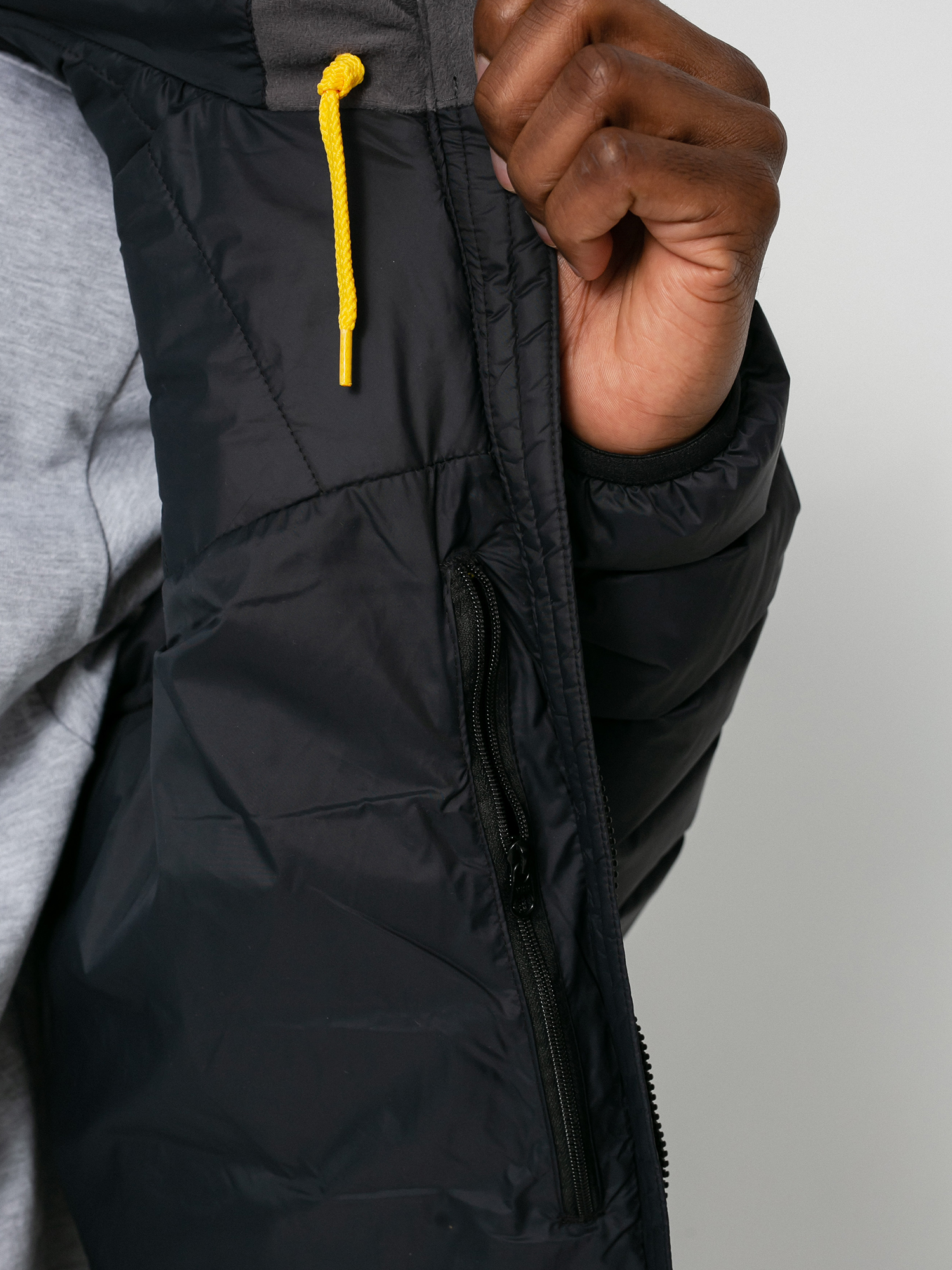 Kurtka Fjallraven Expedition Pack Down (black)