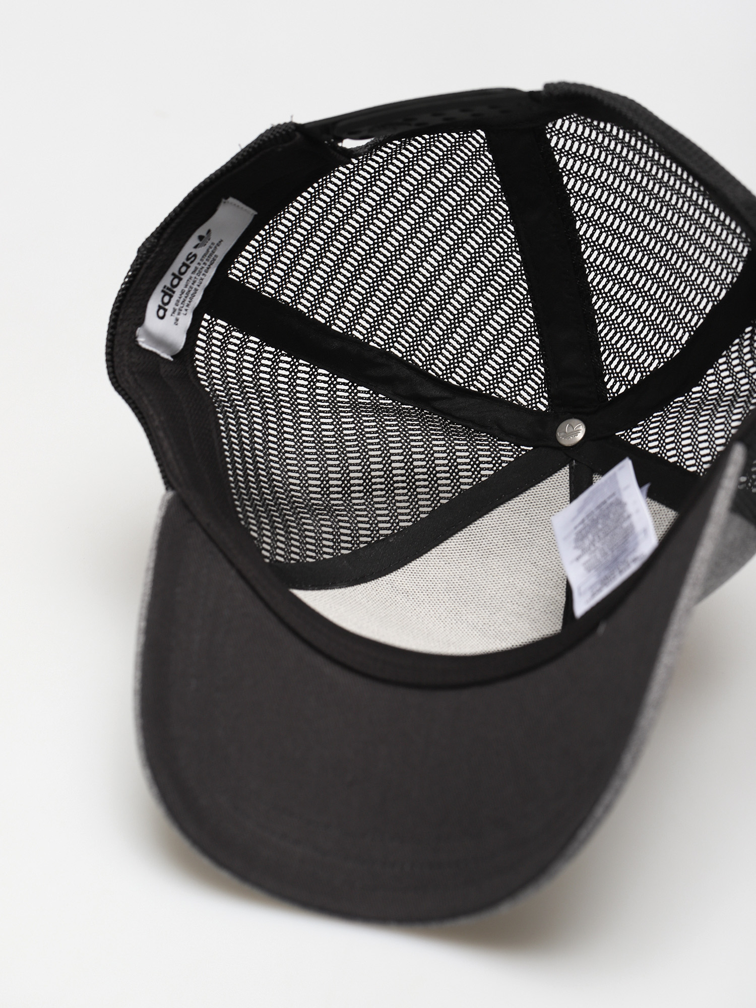 Czapka z daszkiem adidas Originals Curved Trucker (black)