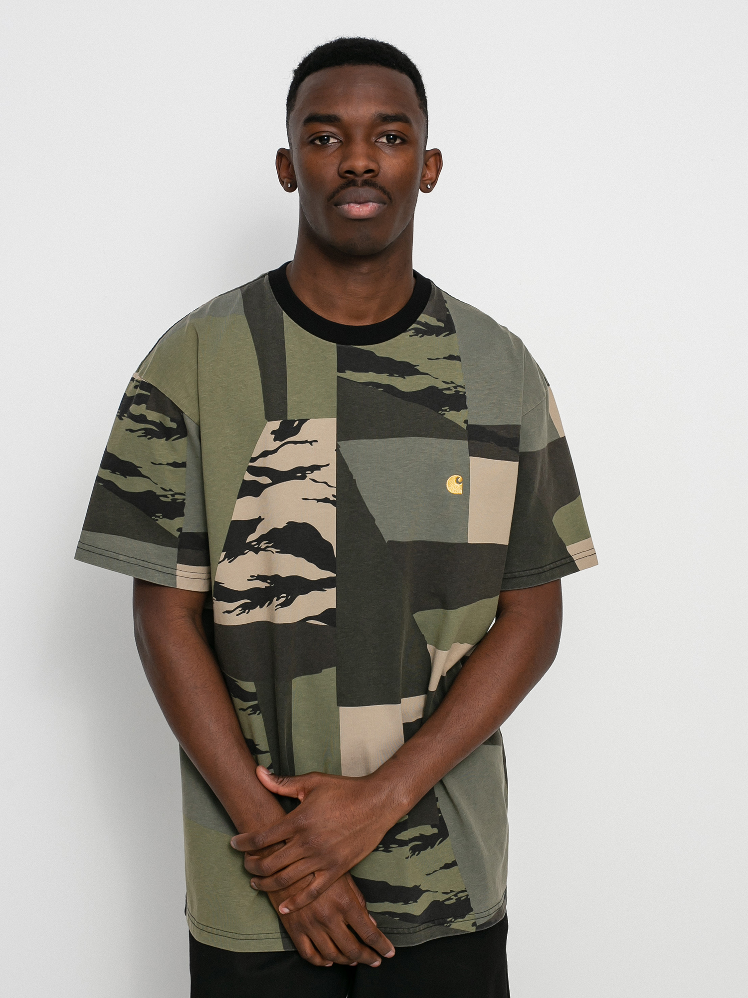 T-shirt Carhartt WIP Chase (camo mend/gold)