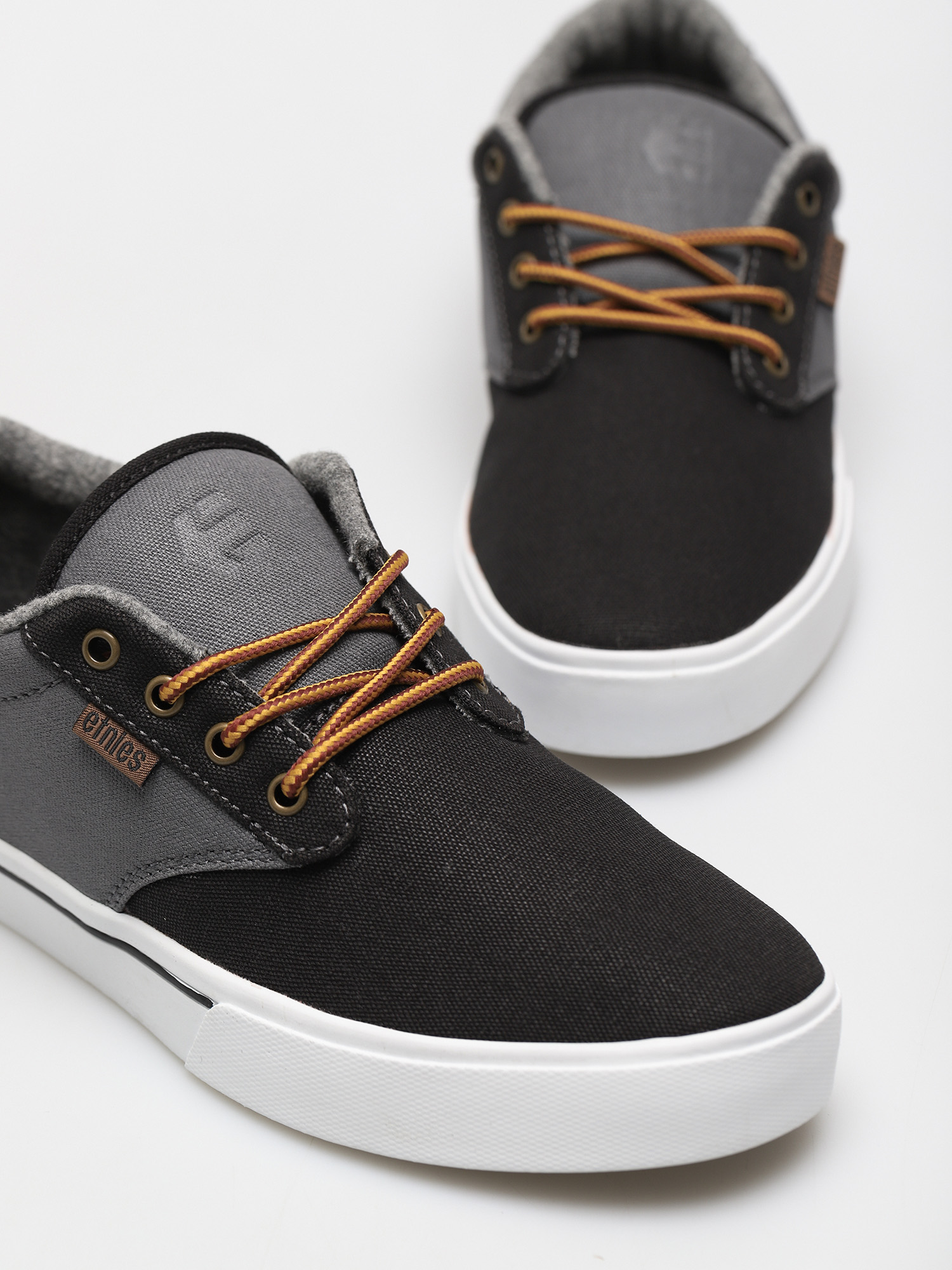 Buty Etnies Jameson 2 Eco (black/grey/gold)