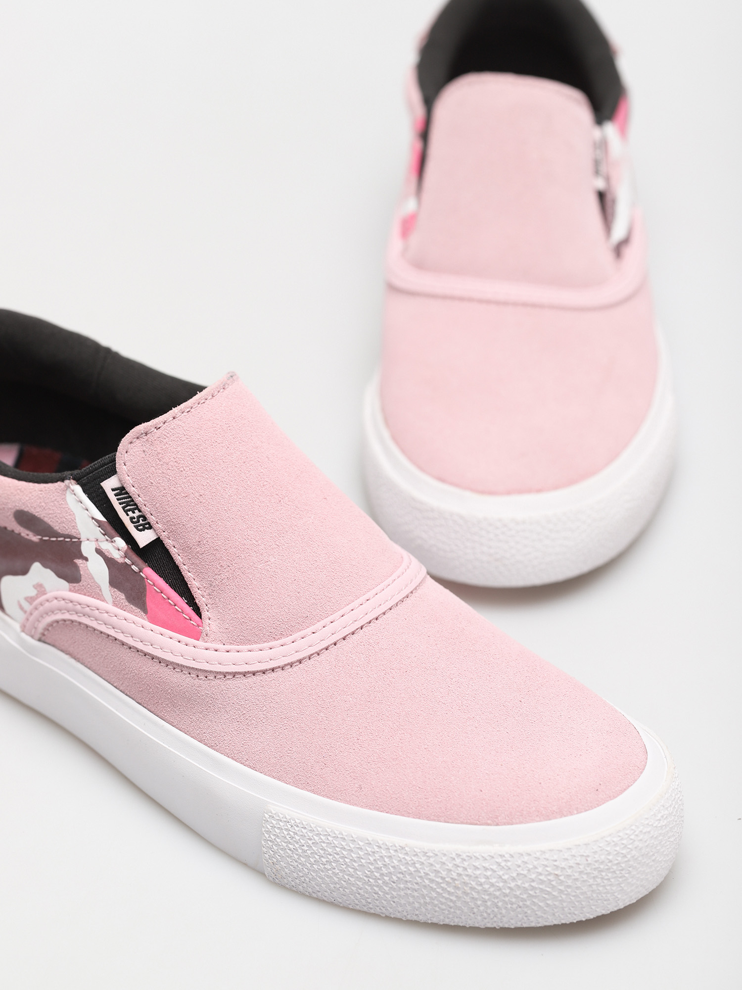 Buty Nike SB Zoom Verona Slip X Leticia Bufoni (prism pink/team red pinksicle white)