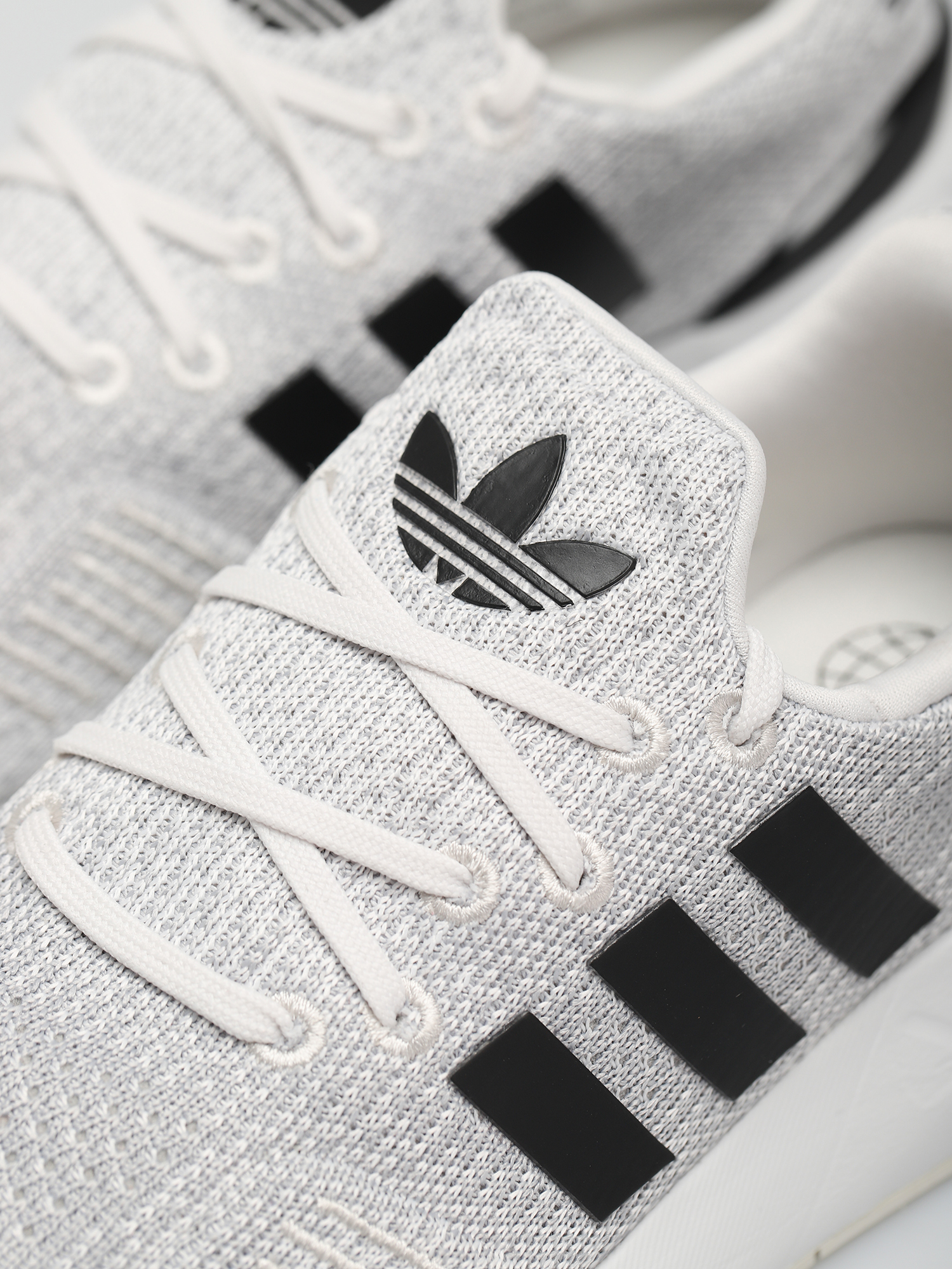 Buty adidas Originals Swift Run 22 Wmn (crywht/cblack/gretwo)