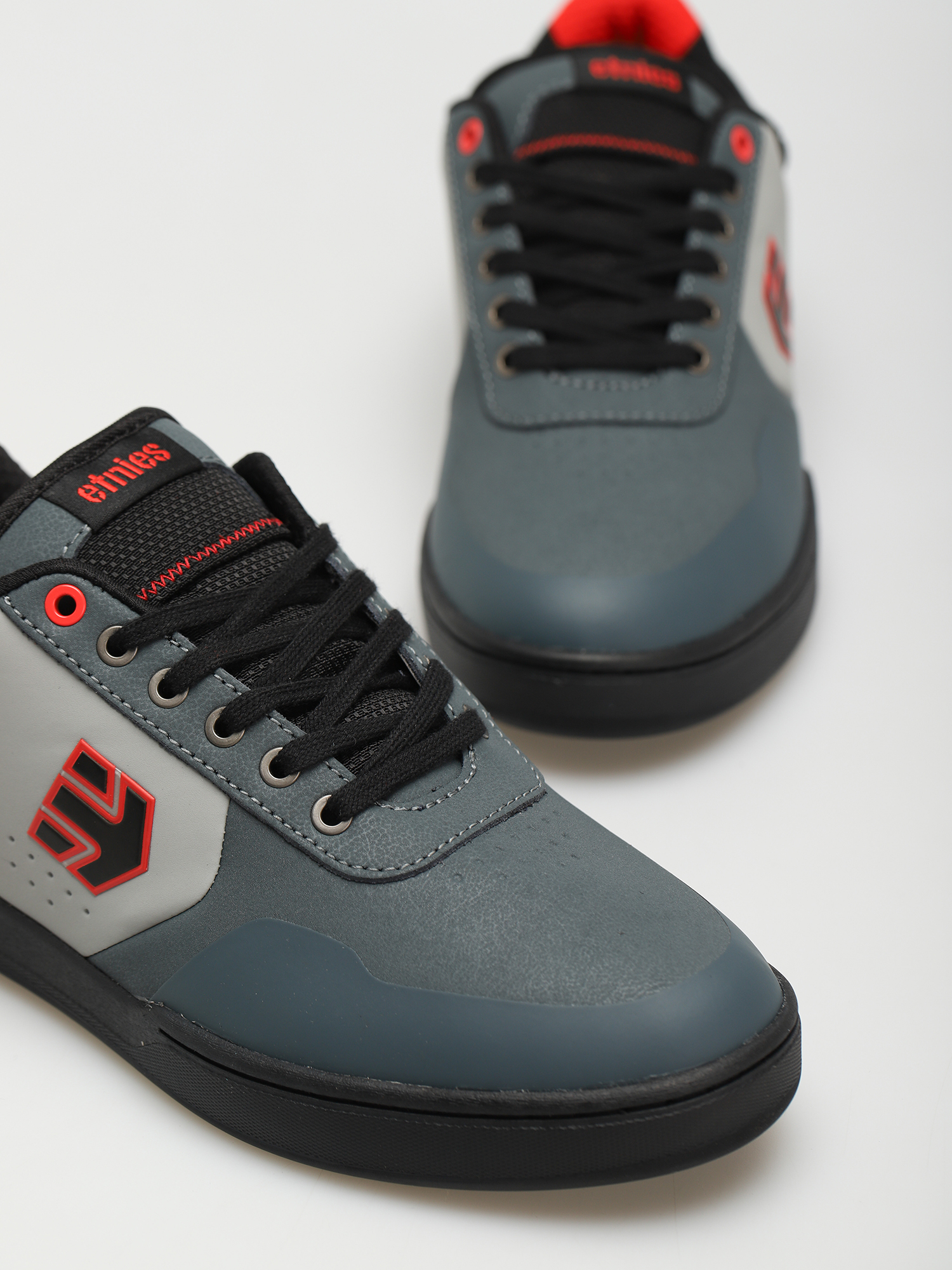 Buty Etnies Culvert (dark grey/grey/red)