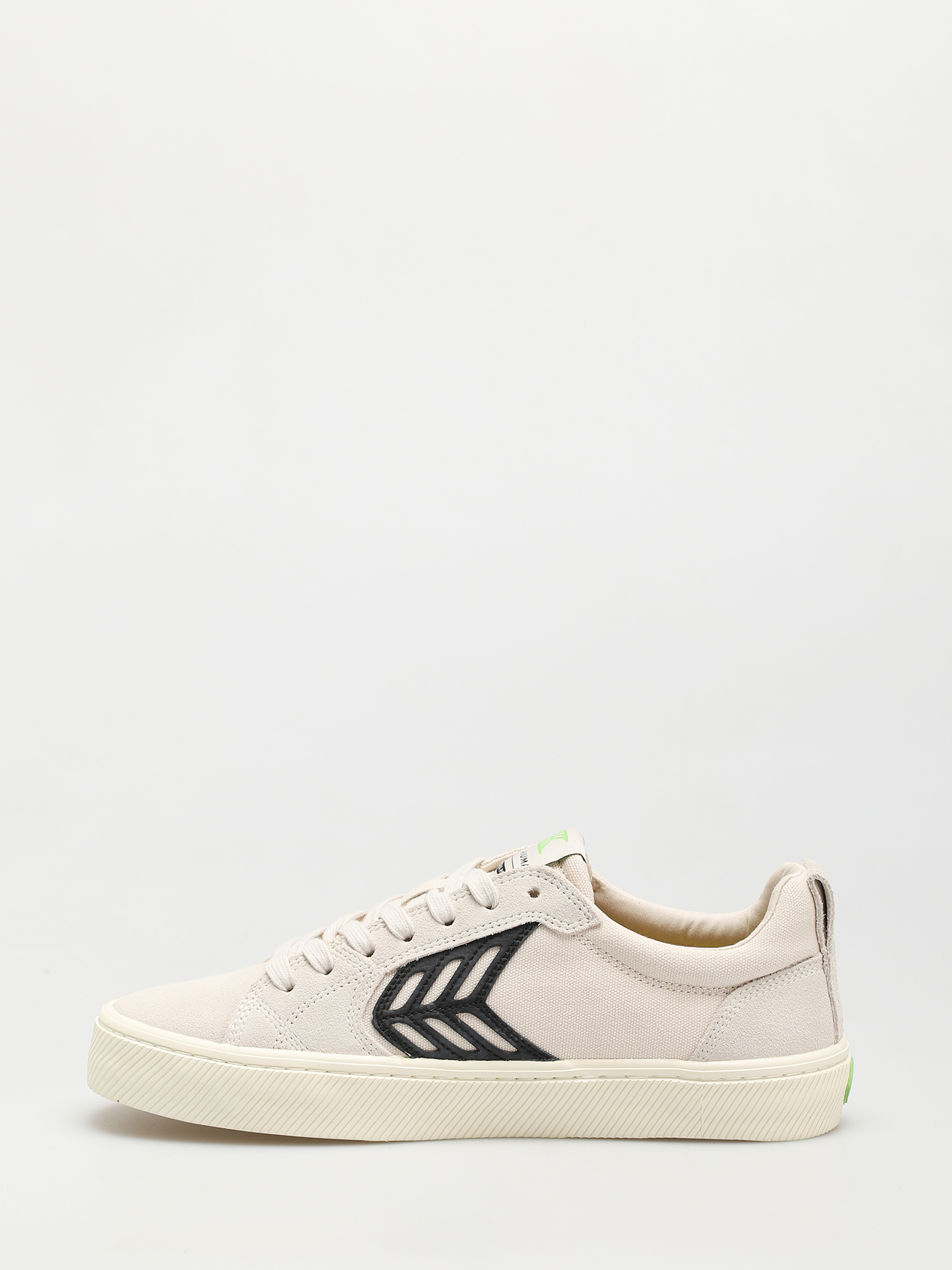 Buty Cariuma Catiba Pro (vintage white/black logo)