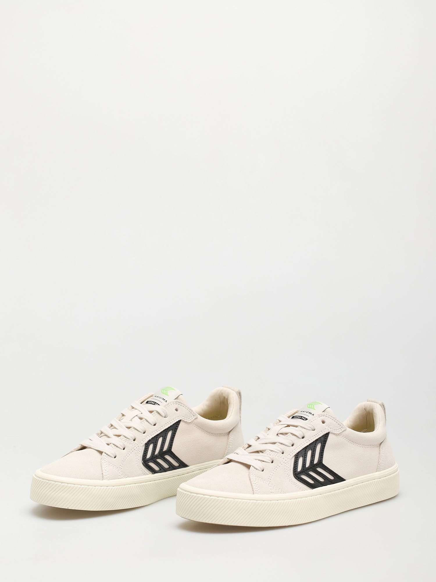 Buty Cariuma Catiba Pro (vintage white/black logo)