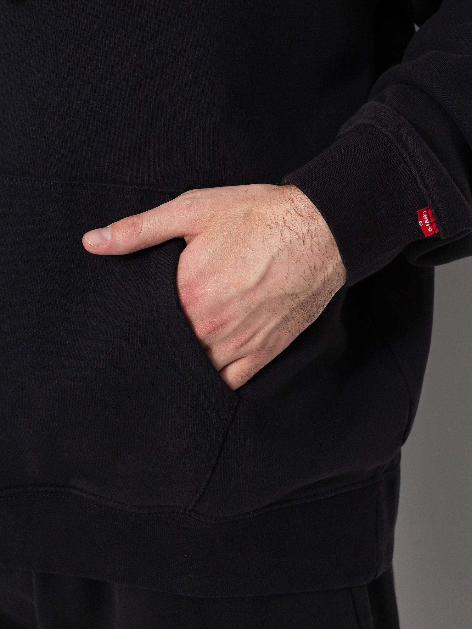 Bluza z kapturem Levi's® Red Tab HD (mineral black)