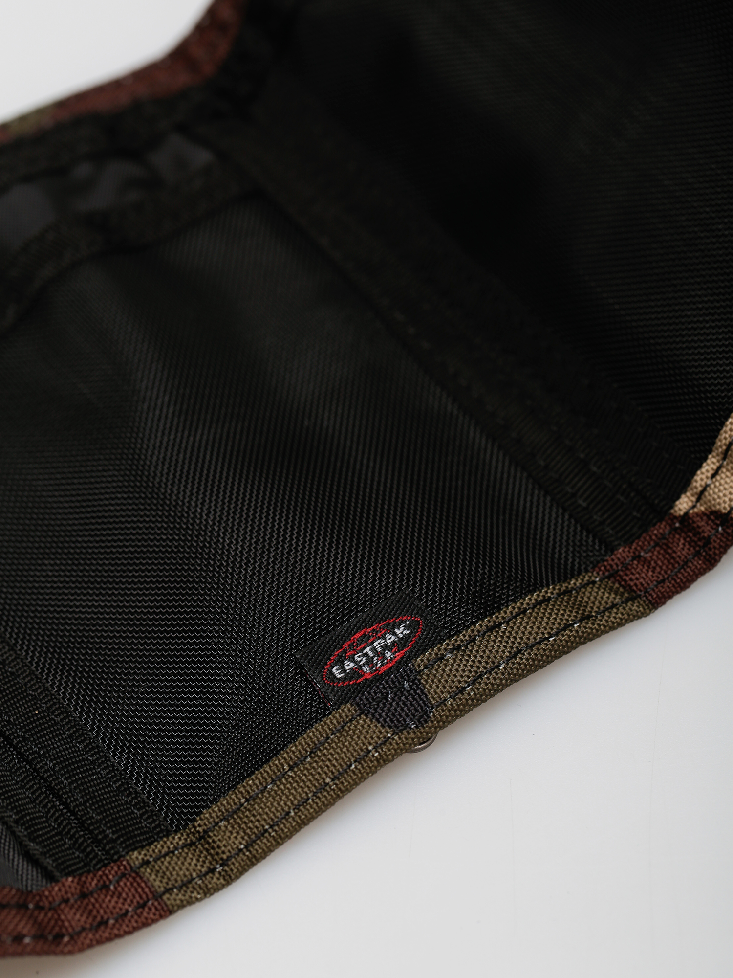 Portfel Eastpak Crew Single (camo)