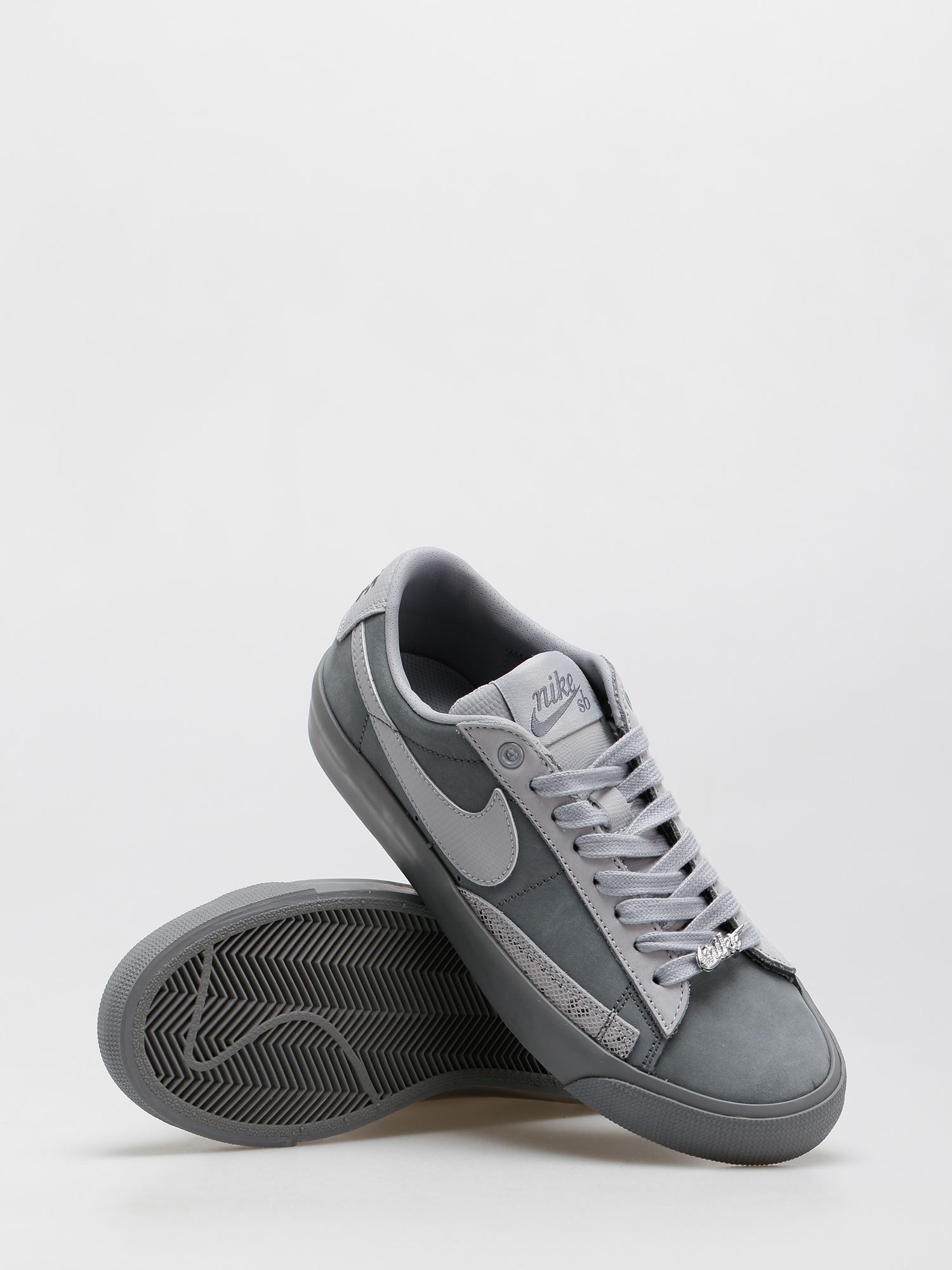 Buty Nike SB Zoom Blazer Low Qs (cool grey/wolf grey)