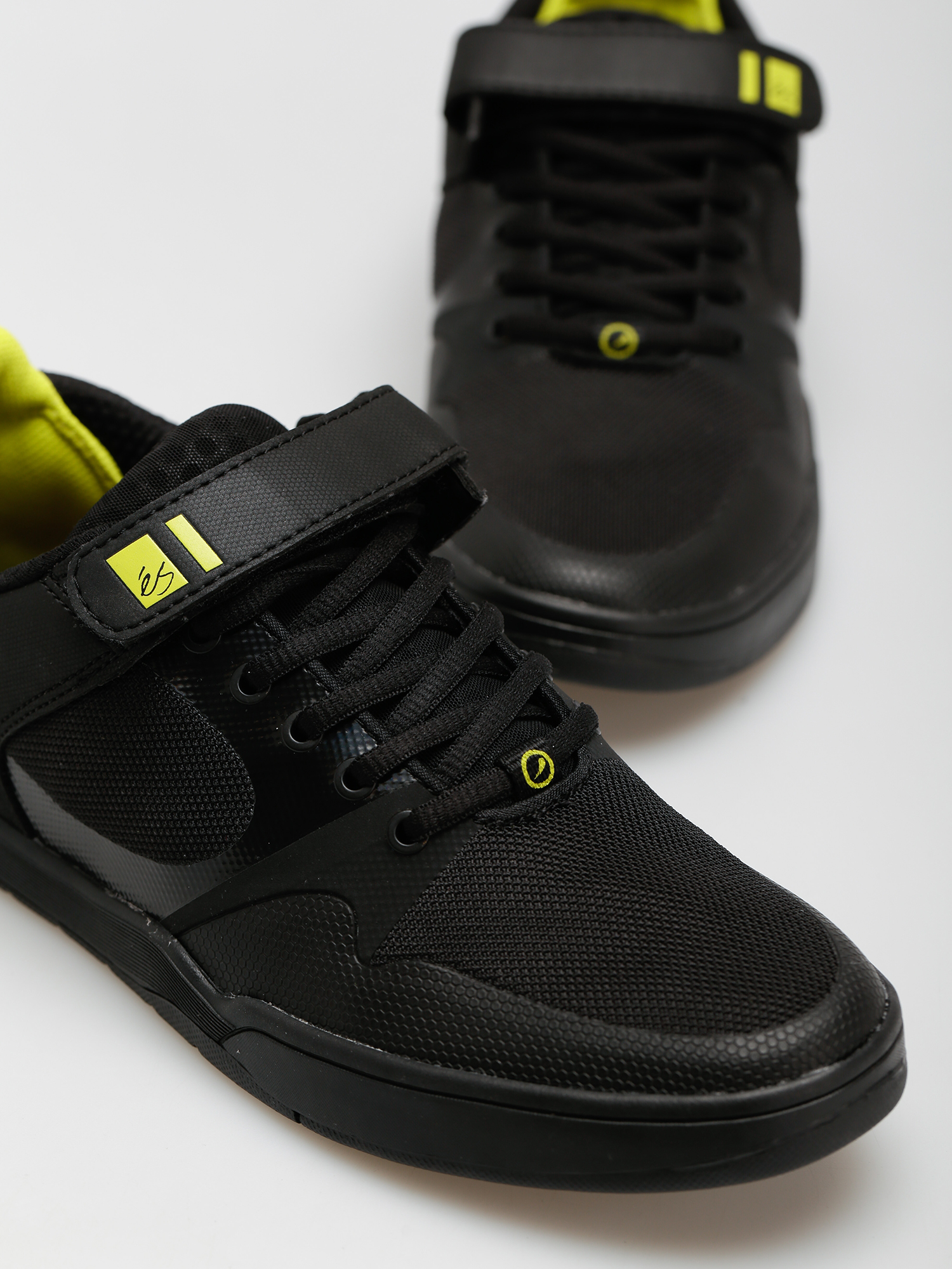 Buty eS Accel Plus Ever Stitch (black/glam)