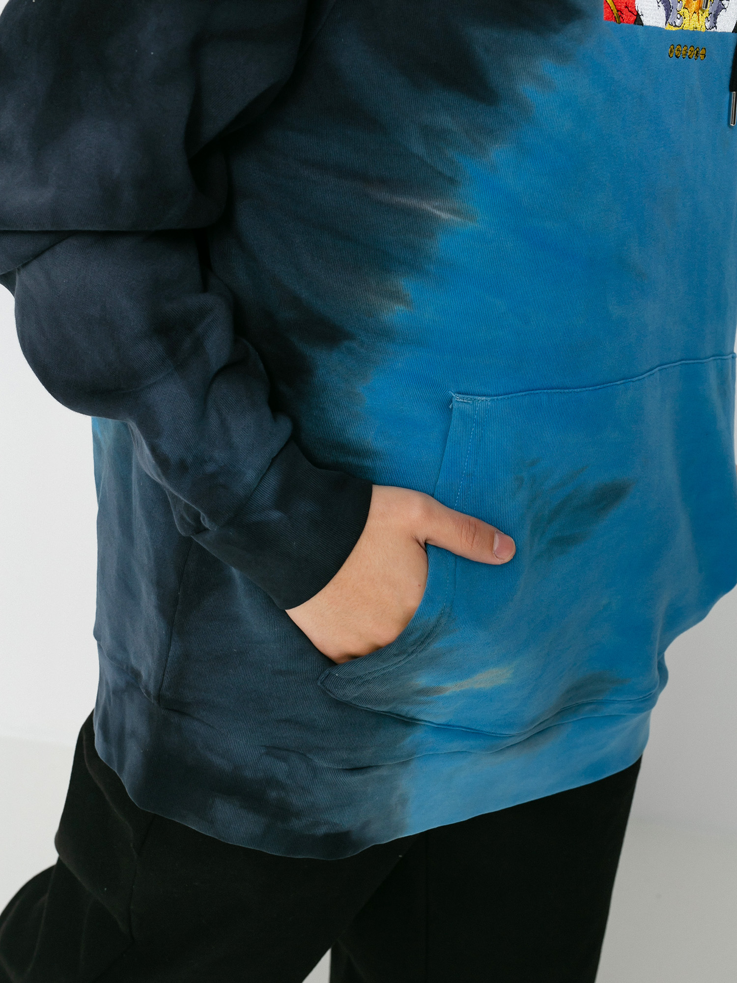 Bluza z kapturem RipNDip Nermku Battle HD (black/blue dye)