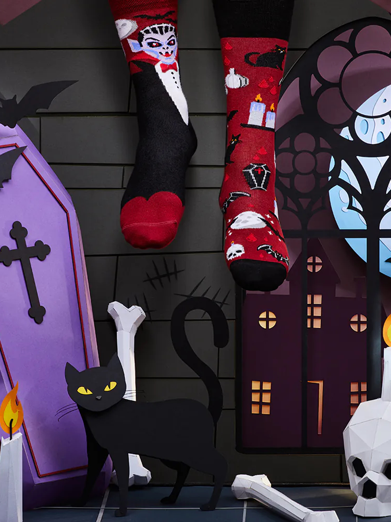 Skarpetki Many Mornings Bloody Dracula (red/black)