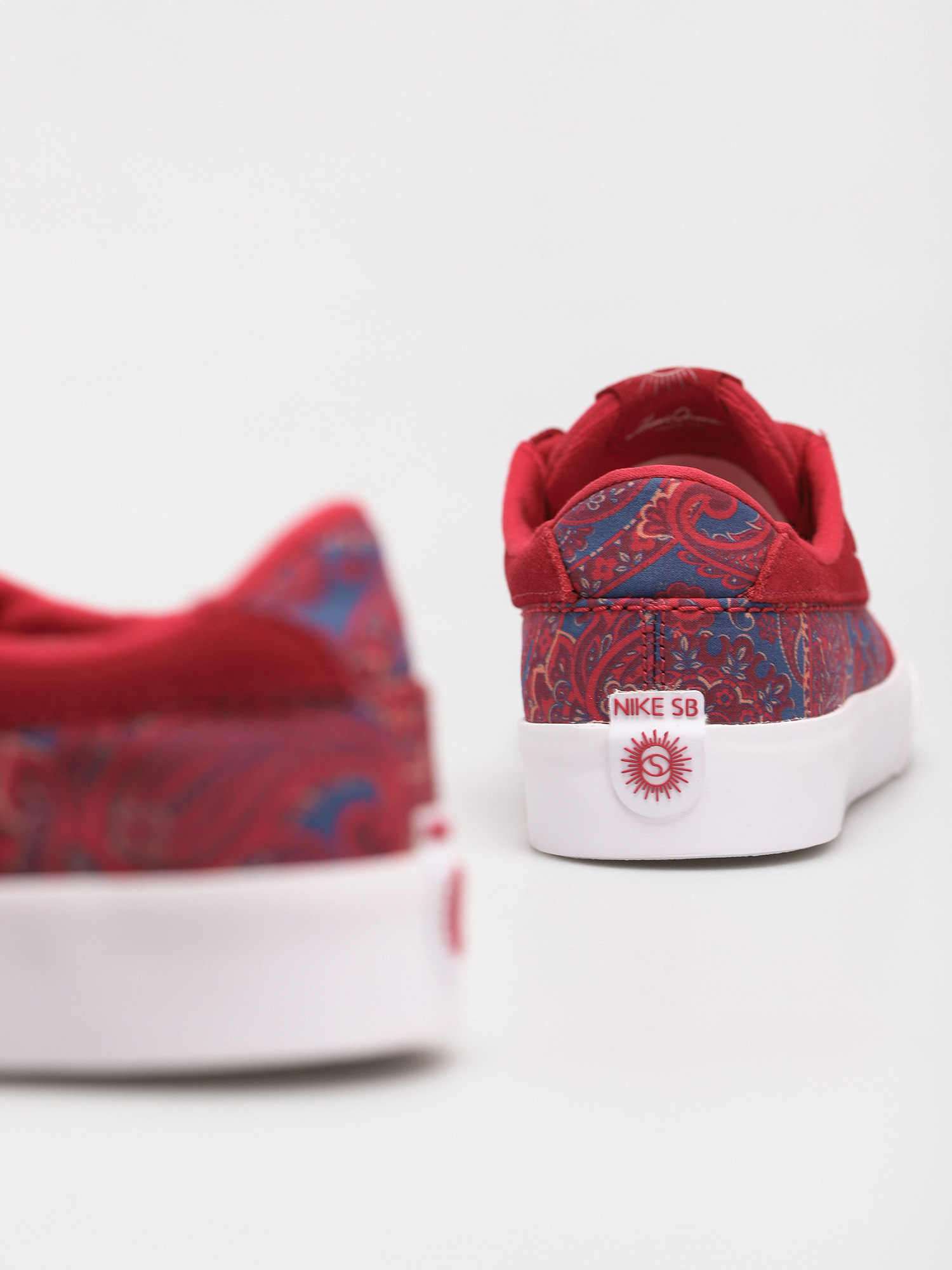 Buty Nike SB Shane Premium (mystic hibiscus/sail mystic hibiscus)