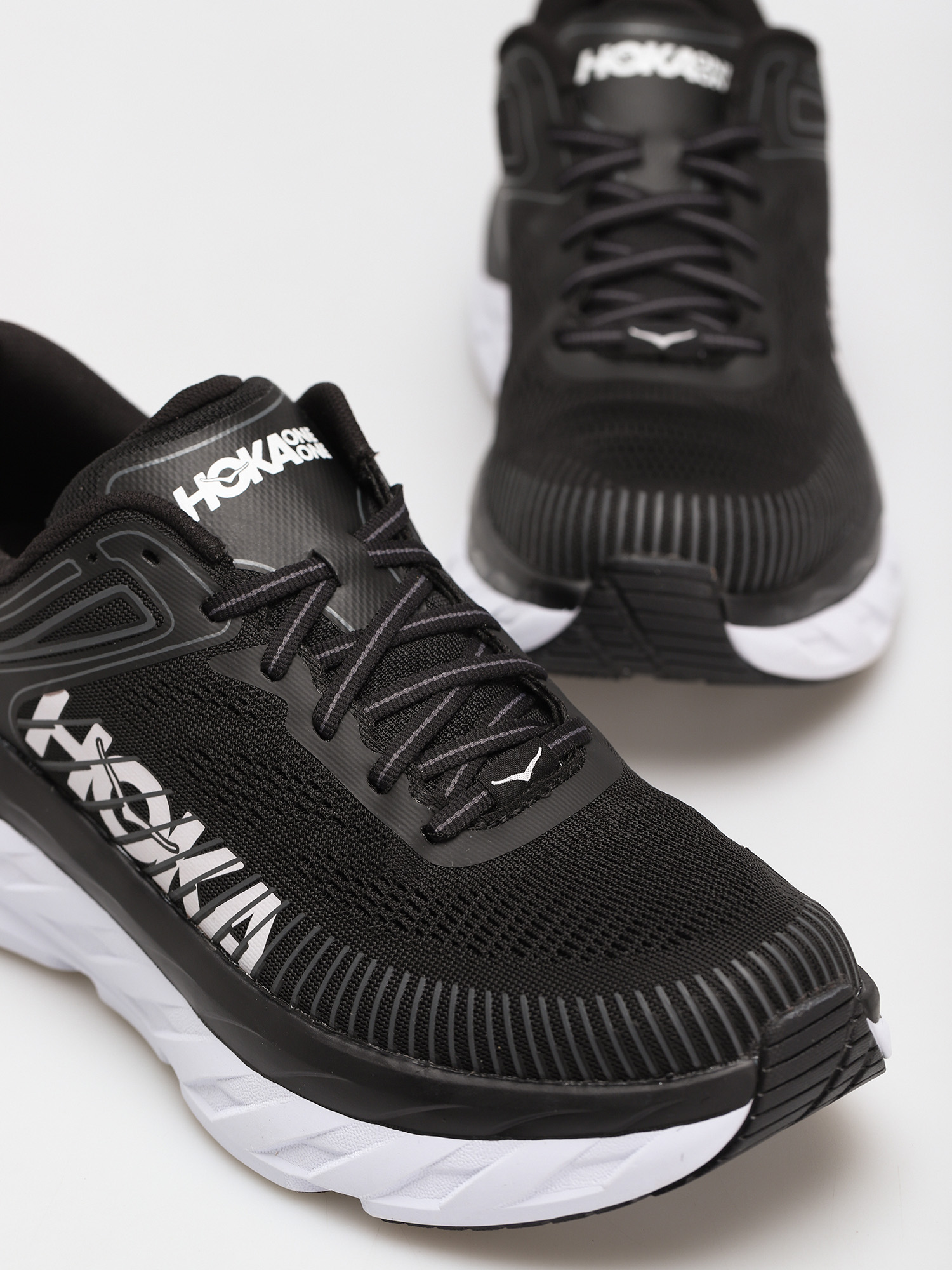 Buty Hoka One One Bondi 7 (black/white)