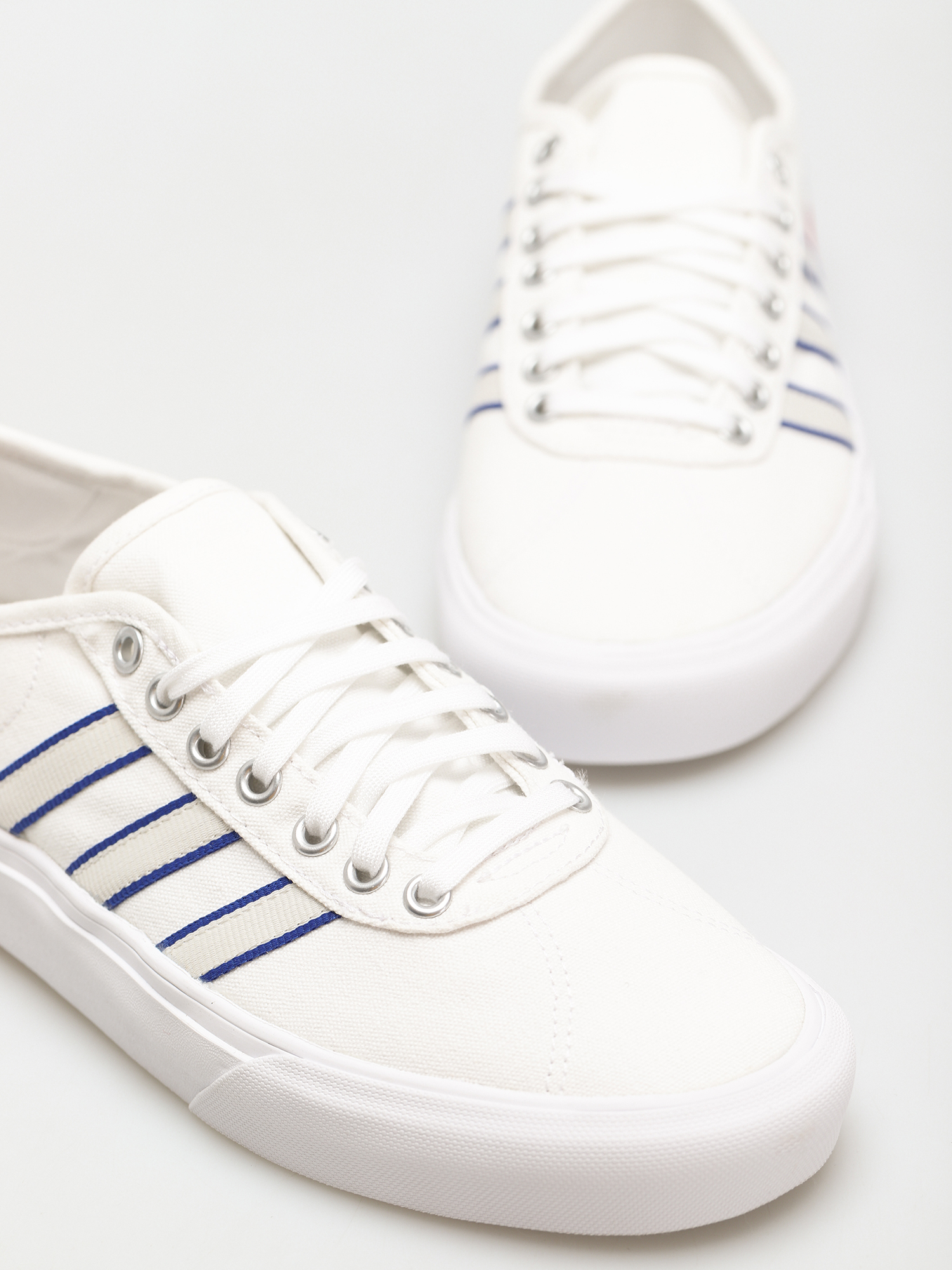 Buty adidas Originals Delpala (ftwwht/scarle/royblu)