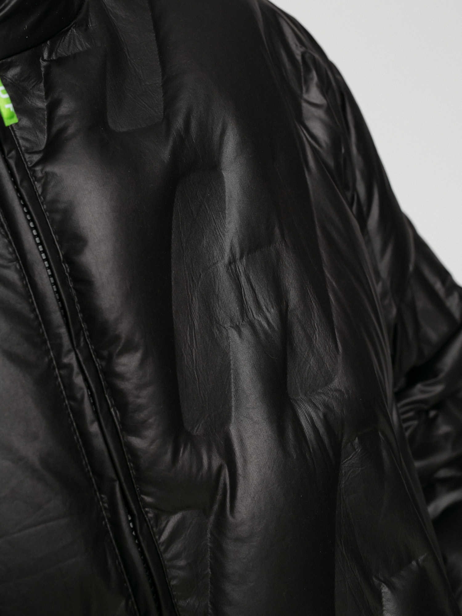 Kurtka HUF Monogram Puffer (black)