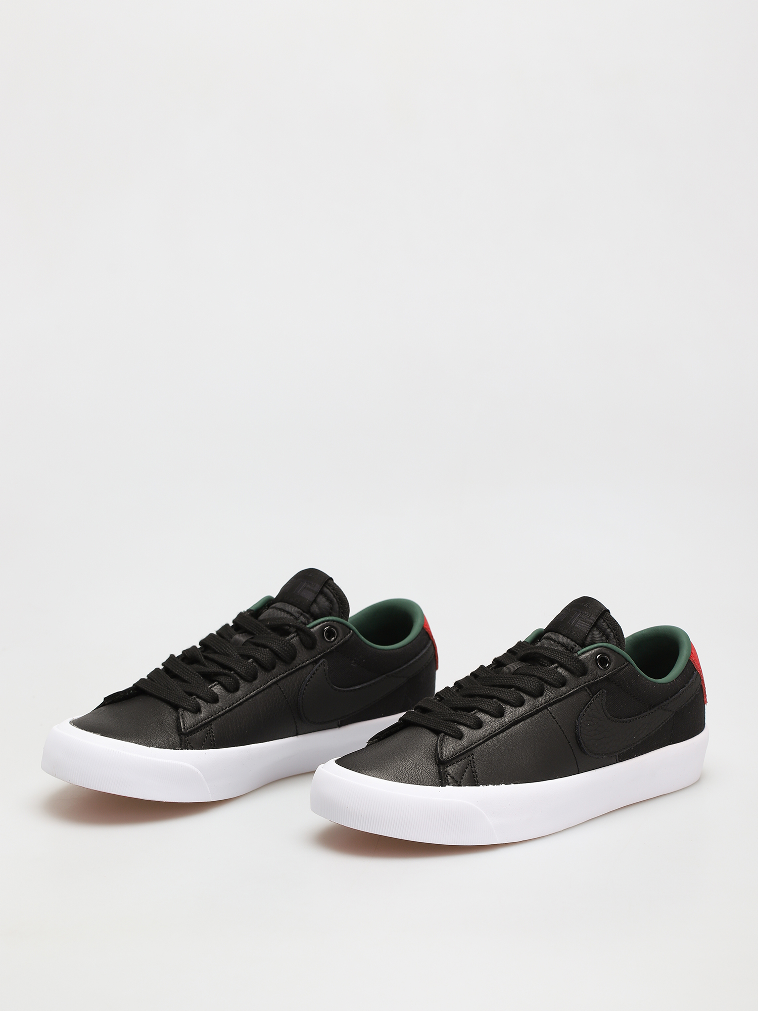Buty Nike SB Zoom Blazer Low Pro Gt Premium (black/black varsity red fir)