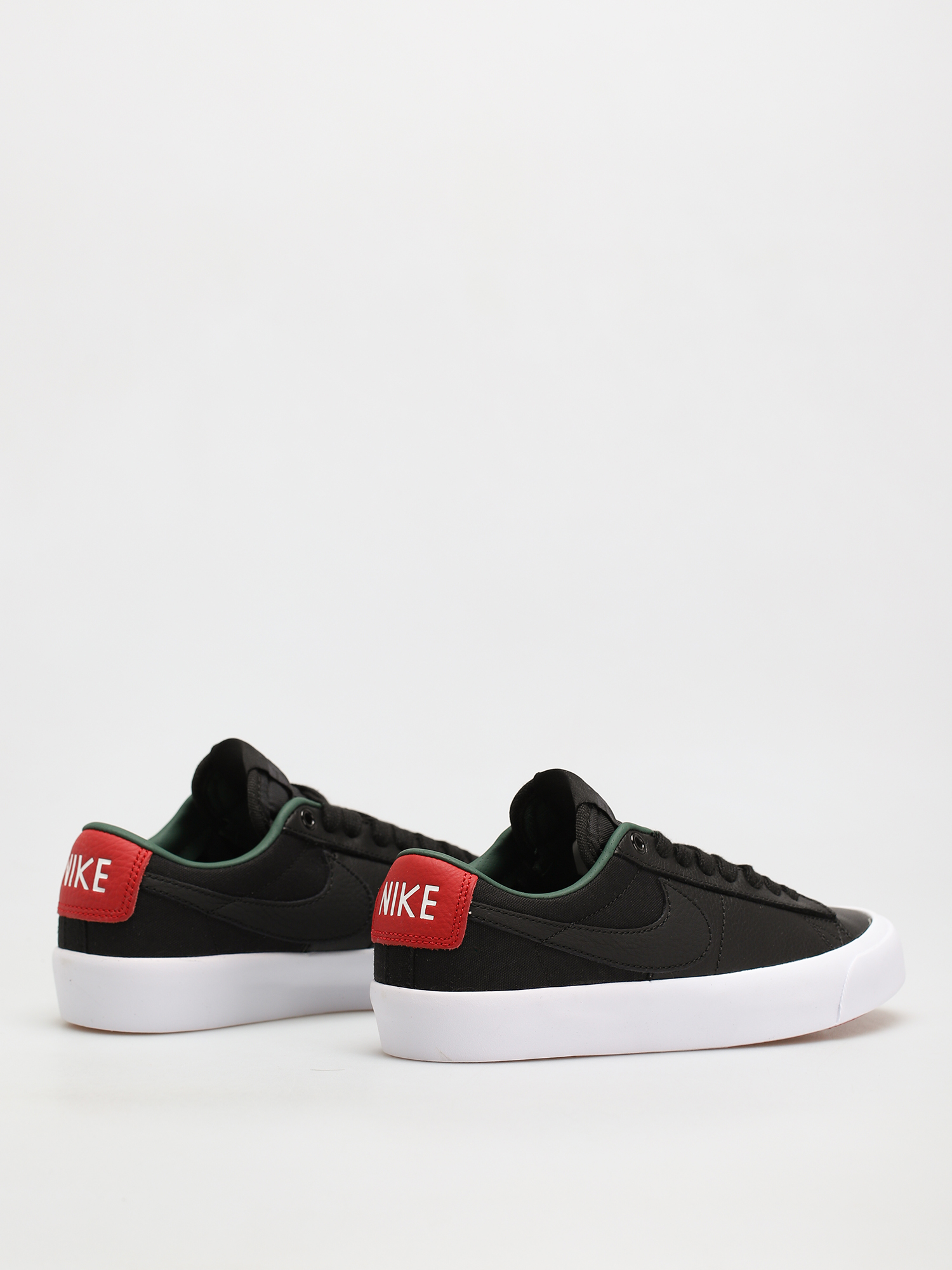 Buty Nike SB Zoom Blazer Low Pro Gt Premium (black/black varsity red fir)