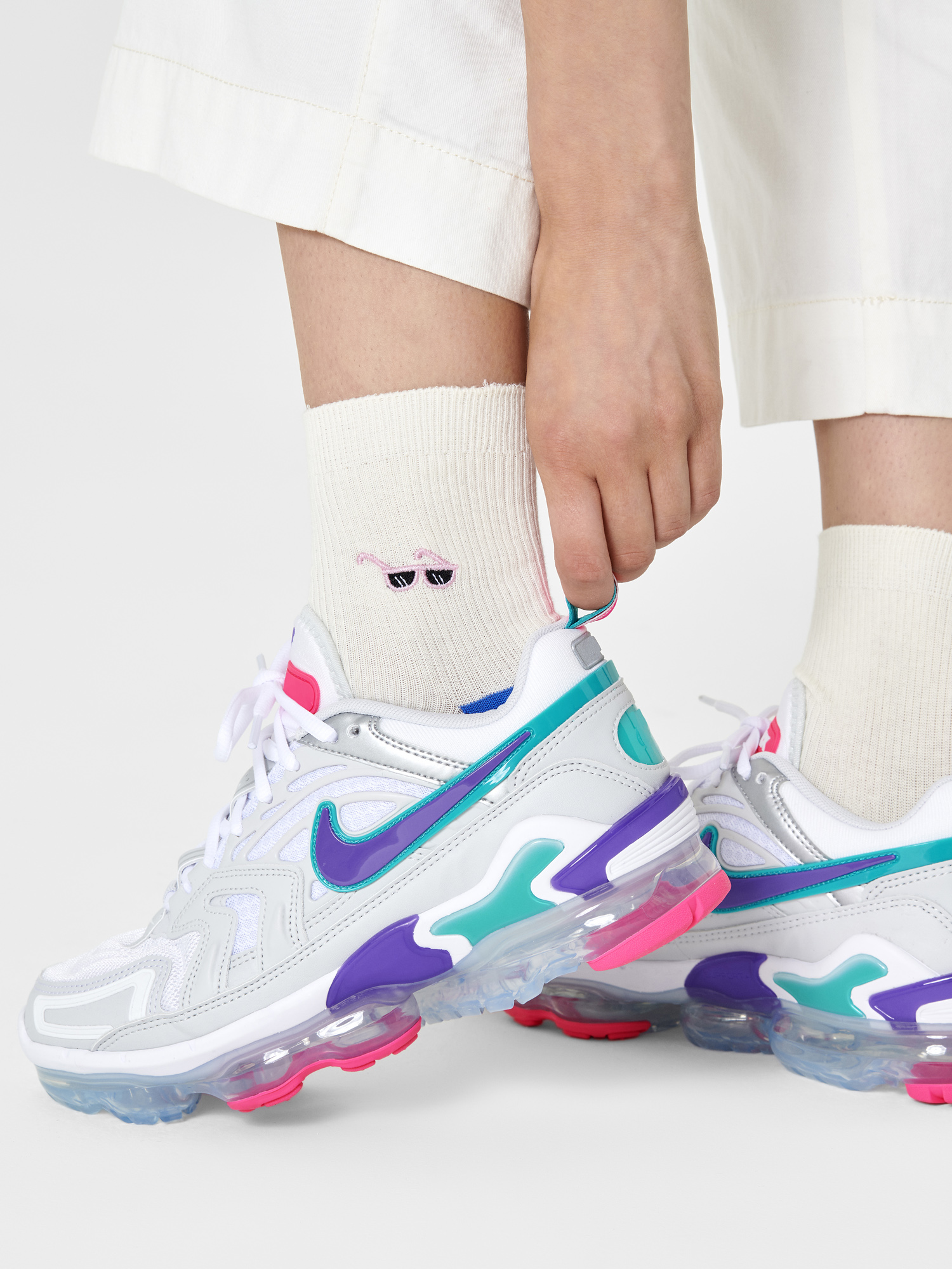 Skarpetki Happy Socks Ribbed Embroidery Sunny Days 1/2 Crew (white)