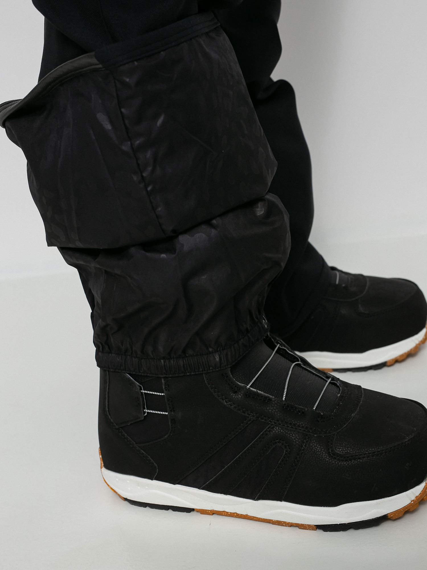 Damskie Spodnie snowboardowe Volcom Grace Stretch (black)