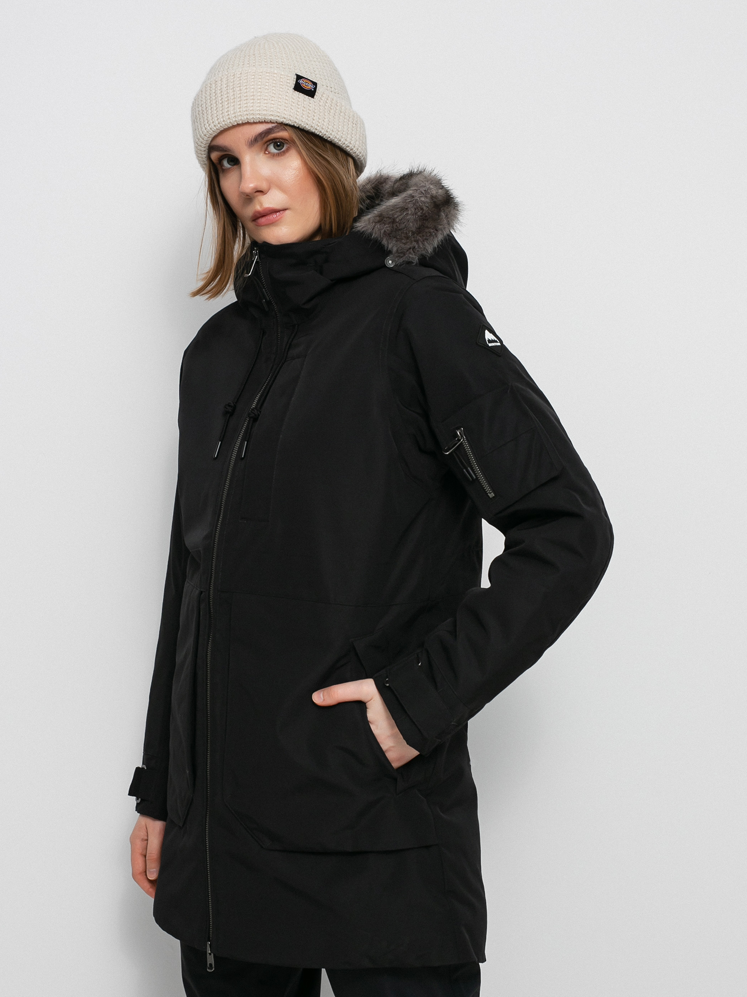 Kurtka Burton Saxton Parka Wmn (true black)