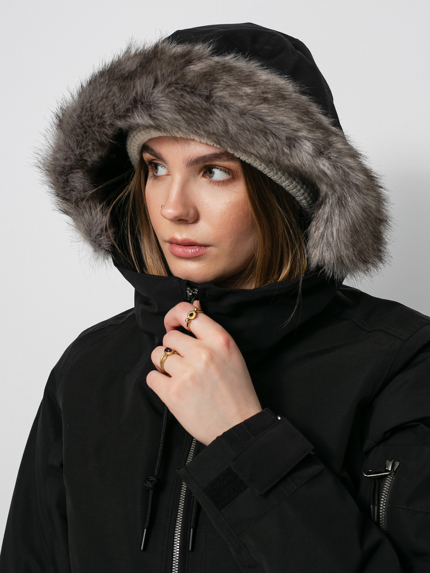 Kurtka Burton Saxton Parka Wmn (true black)