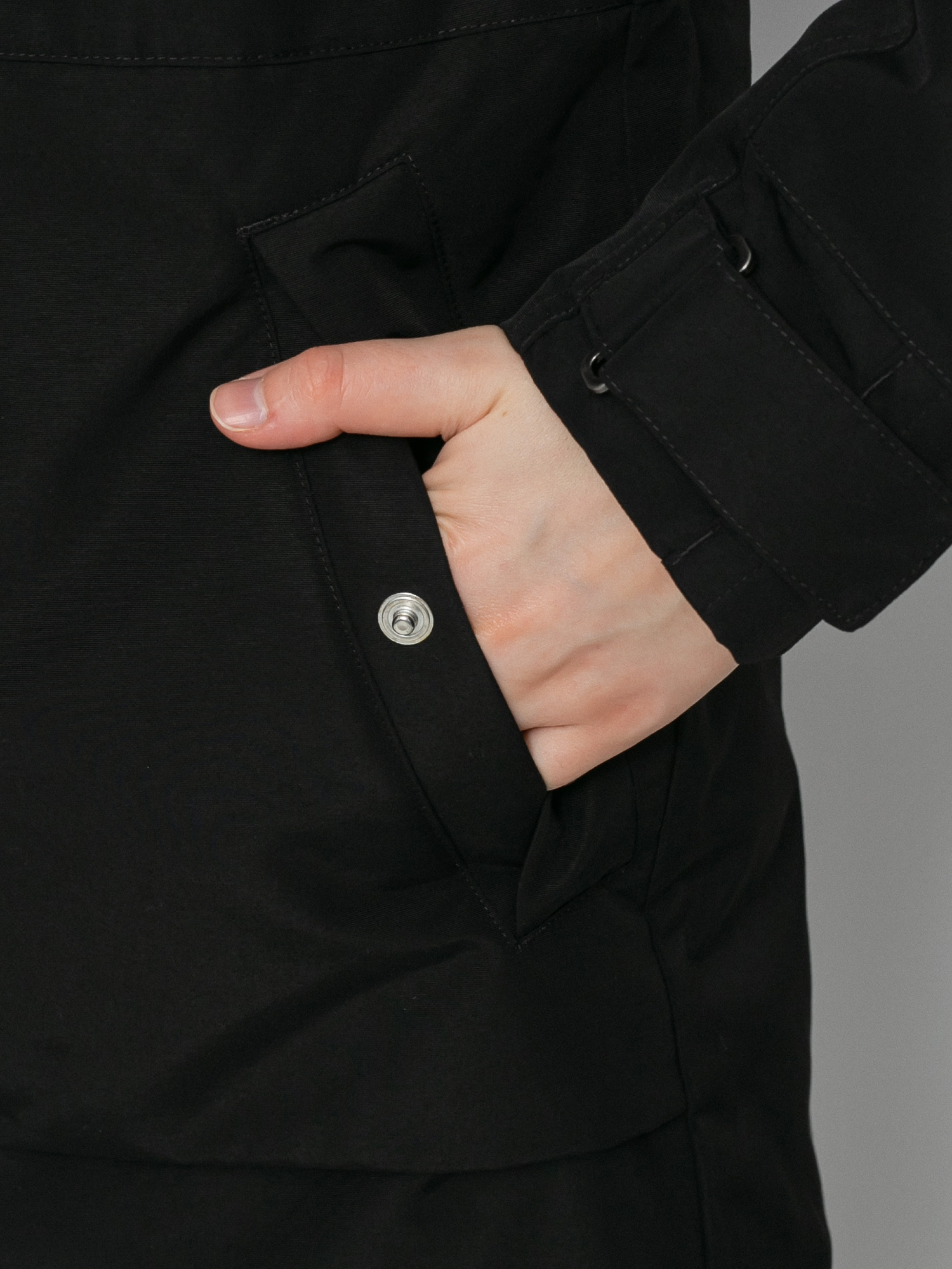 Kurtka Burton Saxton Parka Wmn (true black)