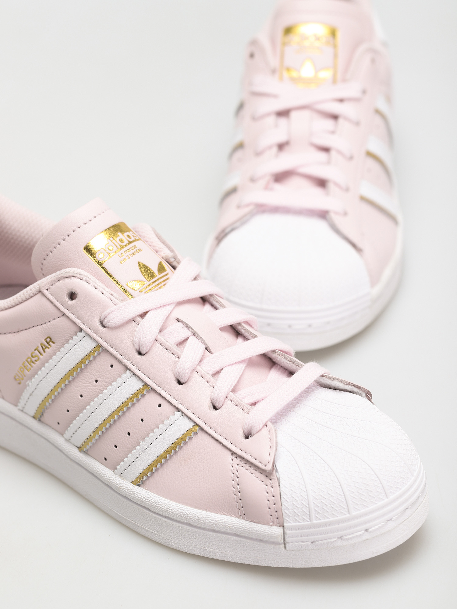 Buty adidas Originals Superstar Wmn (ftwwht/almpnk/goldmt)