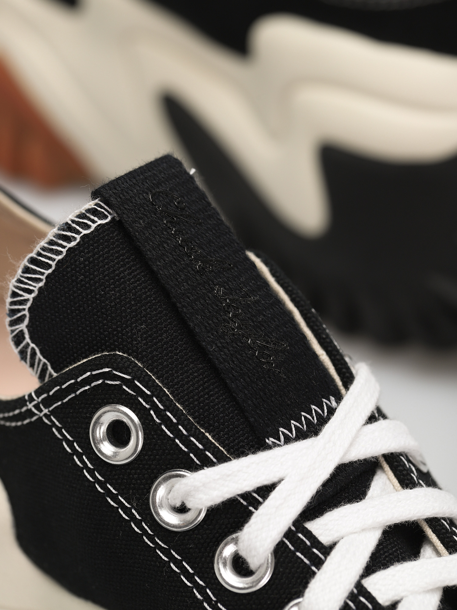 靴 CONVERSE RUN STAR MOTION OX 23cm 送料無料】RUN STAR MOTION OX BLACK 172895C – LOWHAI