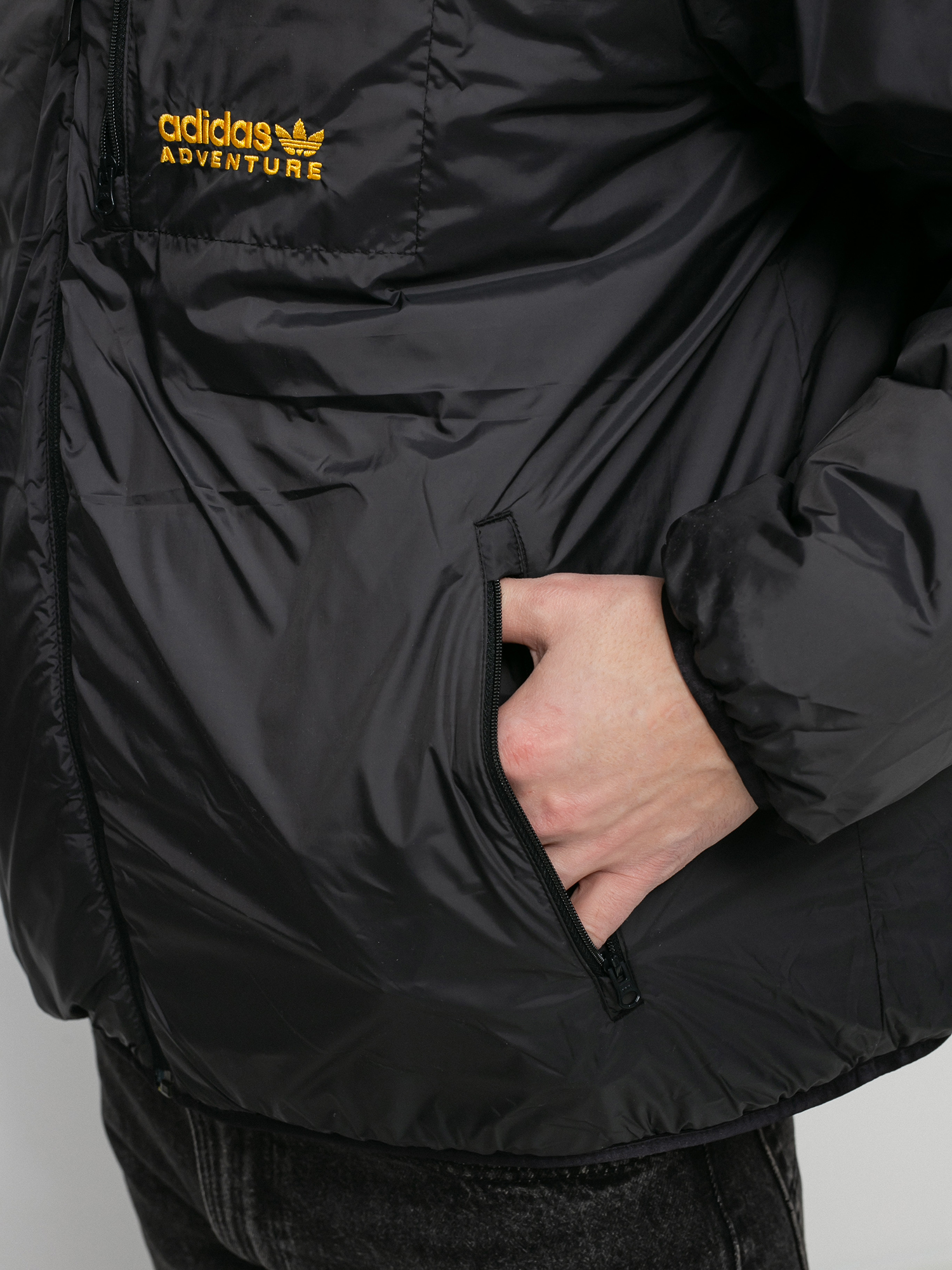 Kurtka adidas Originals Puffer (black/actgol)